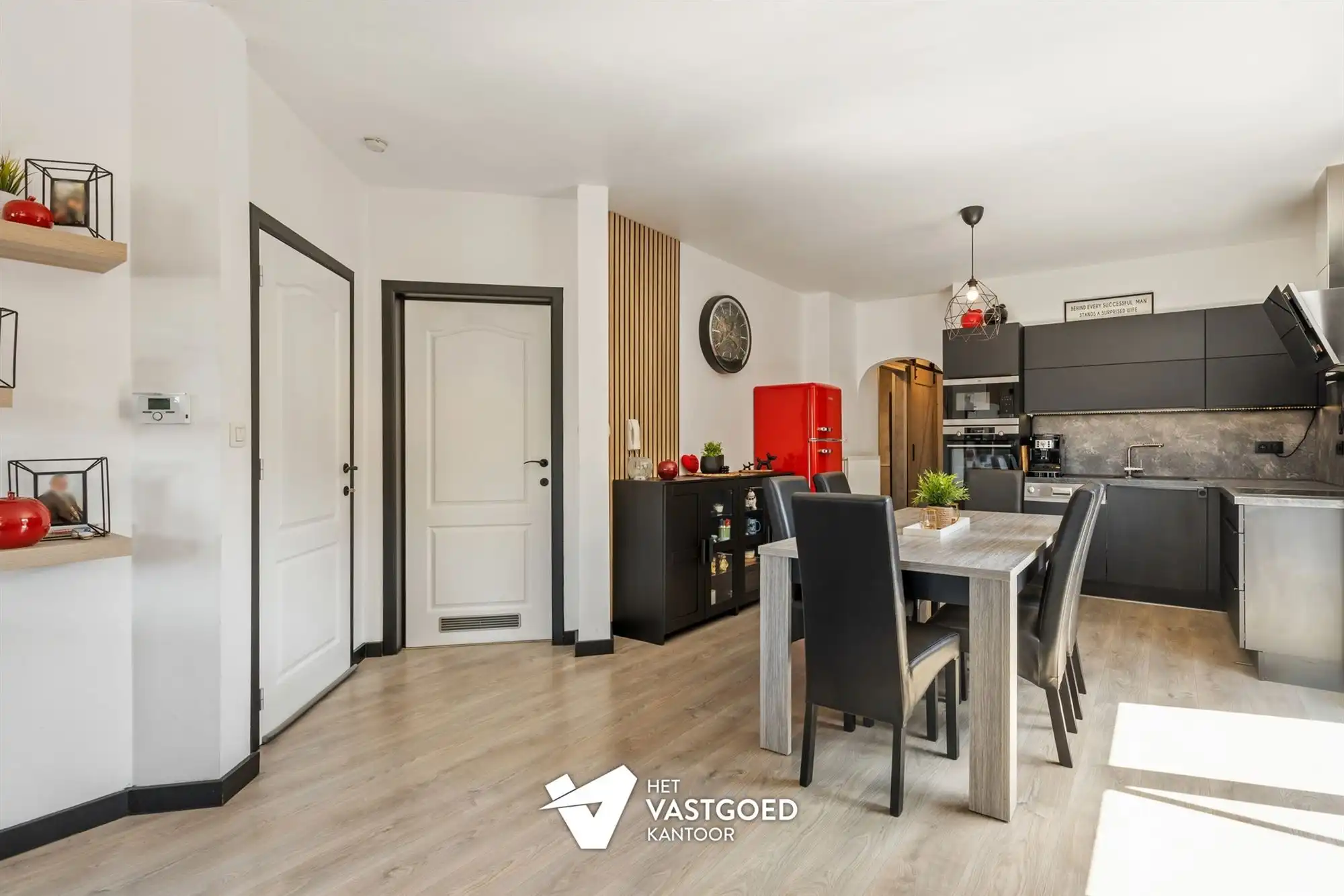 MOOI AFGEWERKT 2 SLAAPKAMER APPARTEMENT MET PRIVATIEVE TUIN EN AUTOSTAANPLAATS TE BEVERLO foto 9