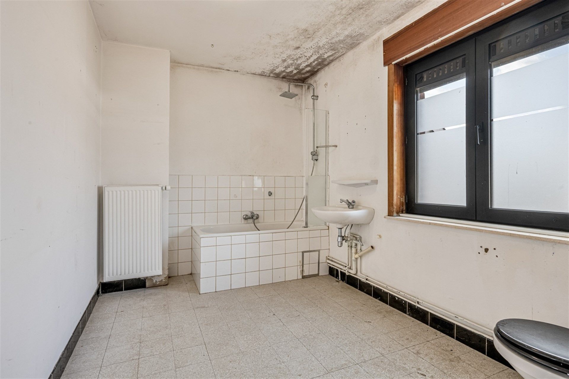 Te renoveren woning met veel potentieel te Hekelgem foto 11