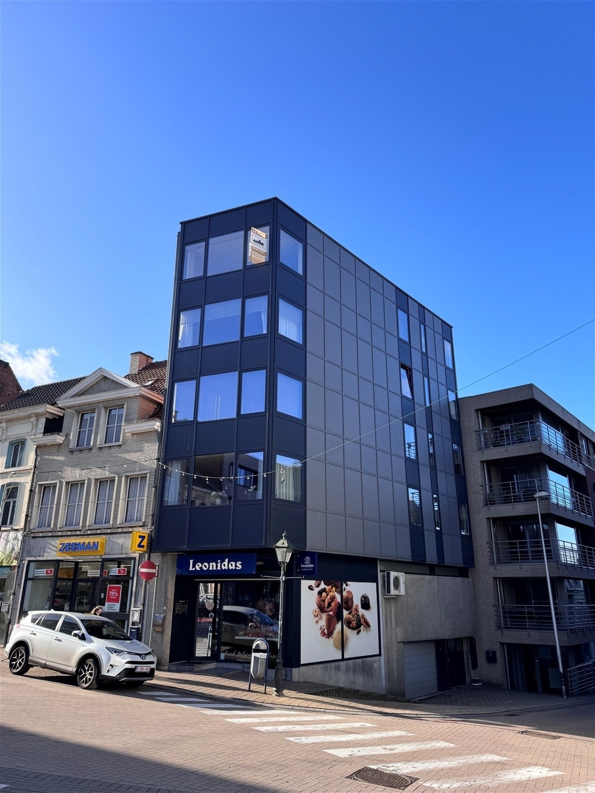 ()=>{if(producerUpdateValueVersion(node),producerAccessed(node),node.value===ERRORED)throw node.error;return node.value} Van Cromphoutstraat 1/41 - 9230 WETTEREN