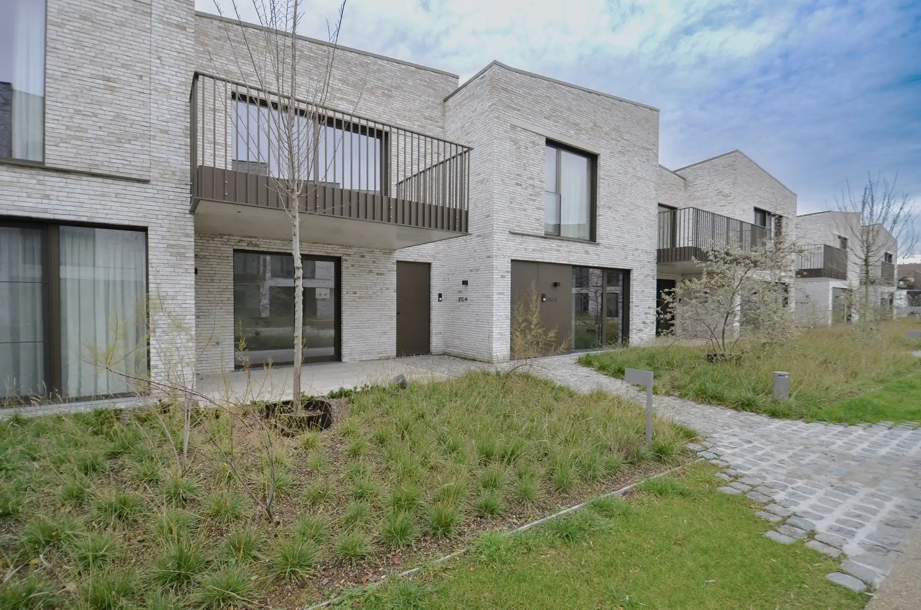 Nieuwbouw BEN-woning(bijna energie neutrale woning) in een autovrije, groene omgeving. foto 10