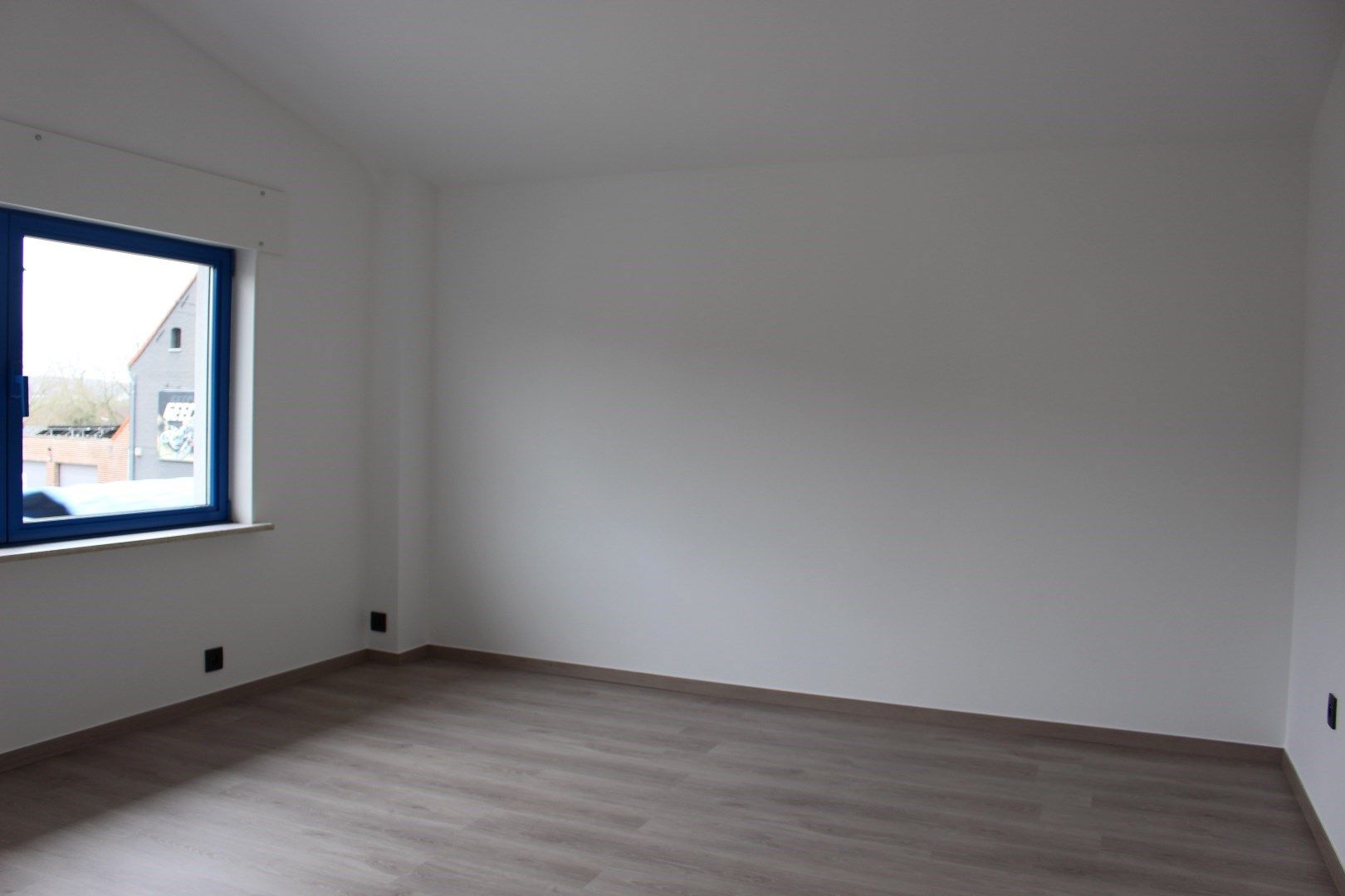 Appartement met 2 slaapkamers en parkeerplaats. foto 8