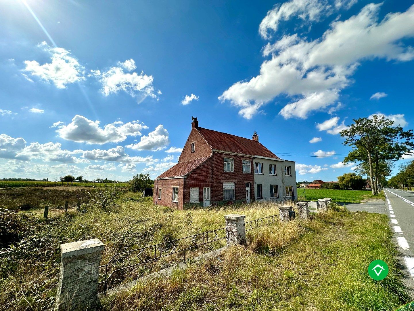 Te renoveren of te slopen woning op ruim perceel van 854 m² in Ichtegem - ideale opportuniteit voor wie wil bouwen of renoveren in een landelijke omgeving. foto 21