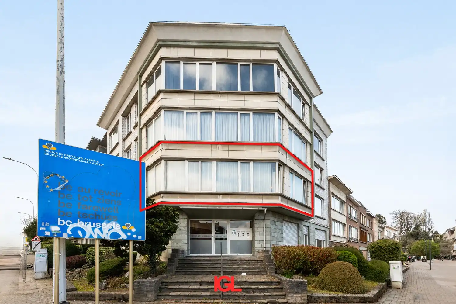 Zonnig & gerenoveerd één slaapkamer-appartement op grens Dilbeek-Molenbeek + optionele ondergrondse staplaats foto 2