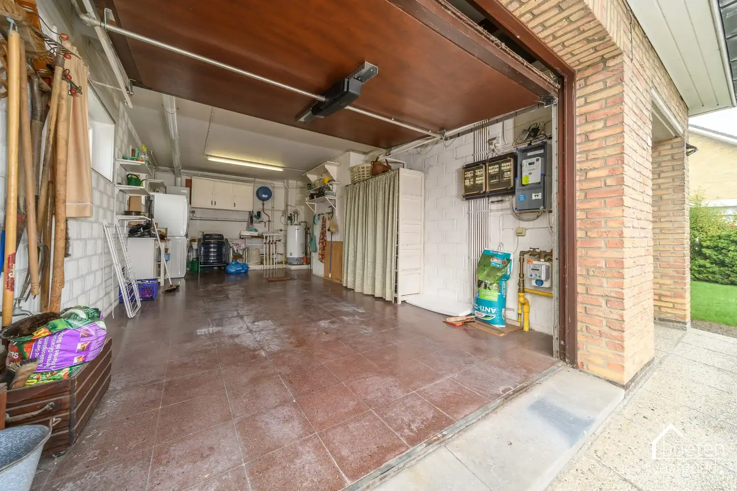 Veurne: Open bebouwing met 3 slaapkamers (waarvan 1 gelijkvloers, alsook de badkamer), garage en onderhoudsvriendelijke tuin op 438 m² grondoppervlakte. foto 10