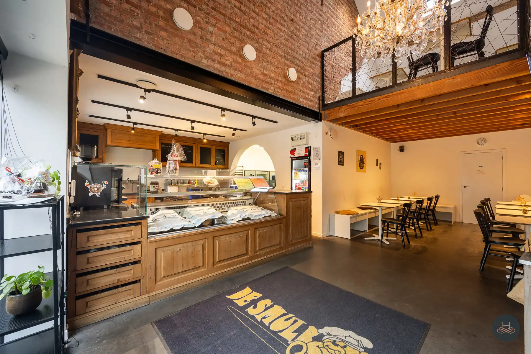 Broodjeszaak op strategisch zeer aantrekkelijke locatie foto 8