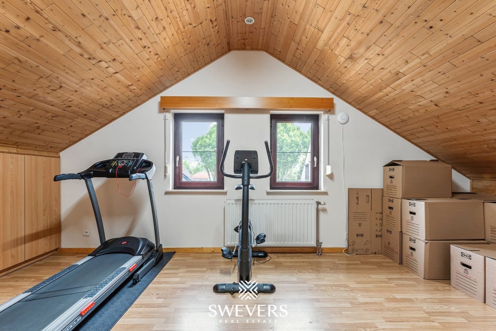 Instapklare gezinswoning met 5 slaapkamers en zonnige tuin te Genk foto 20