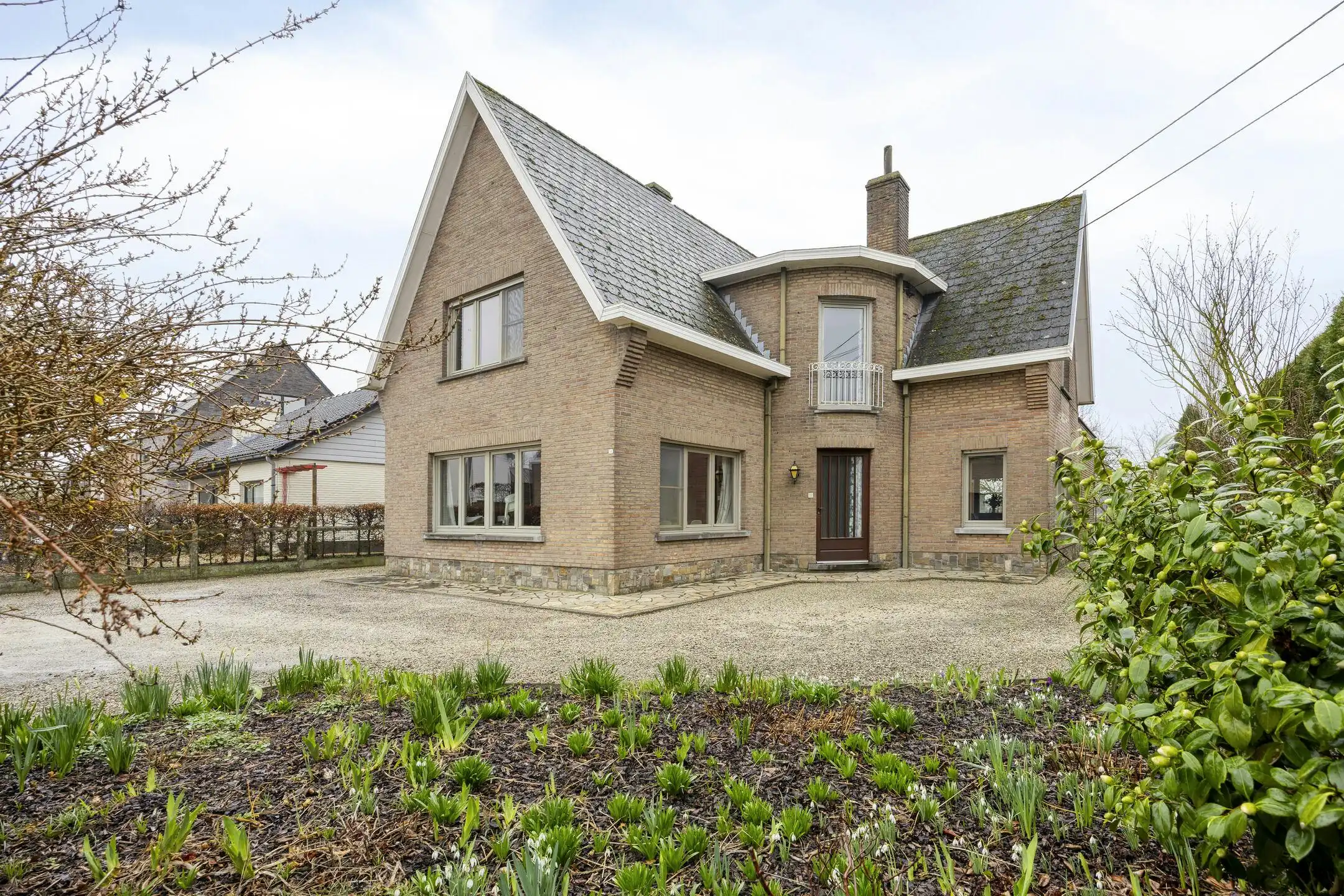 Hoofdfoto van de publicatie: Solide gezinswoning met grote tuin te koop in Oudenaarde