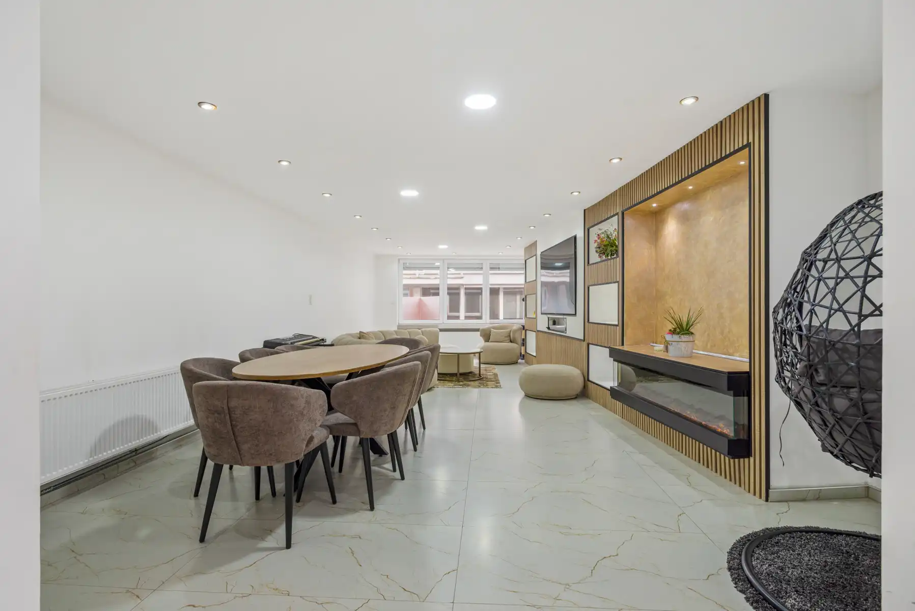 Uniek handelspand mét gerenoveerde woonst in het hart van Boom foto 13