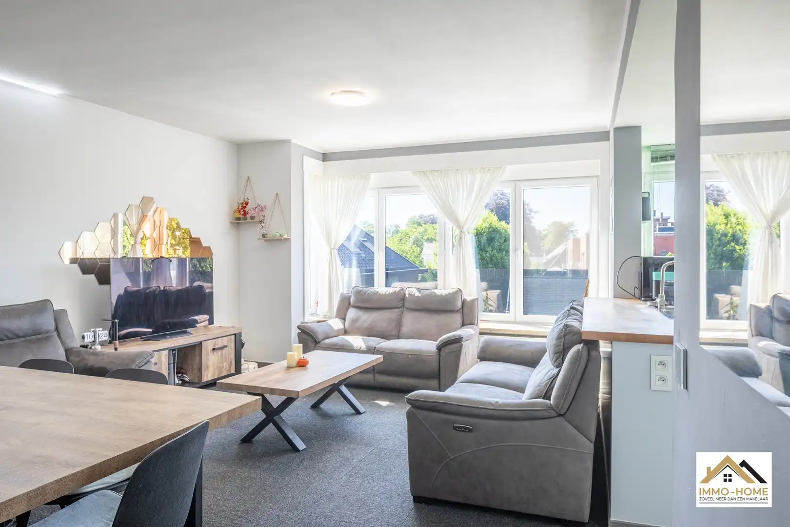 Ruim appartement met drie volwaardige slaapkamers  foto 4