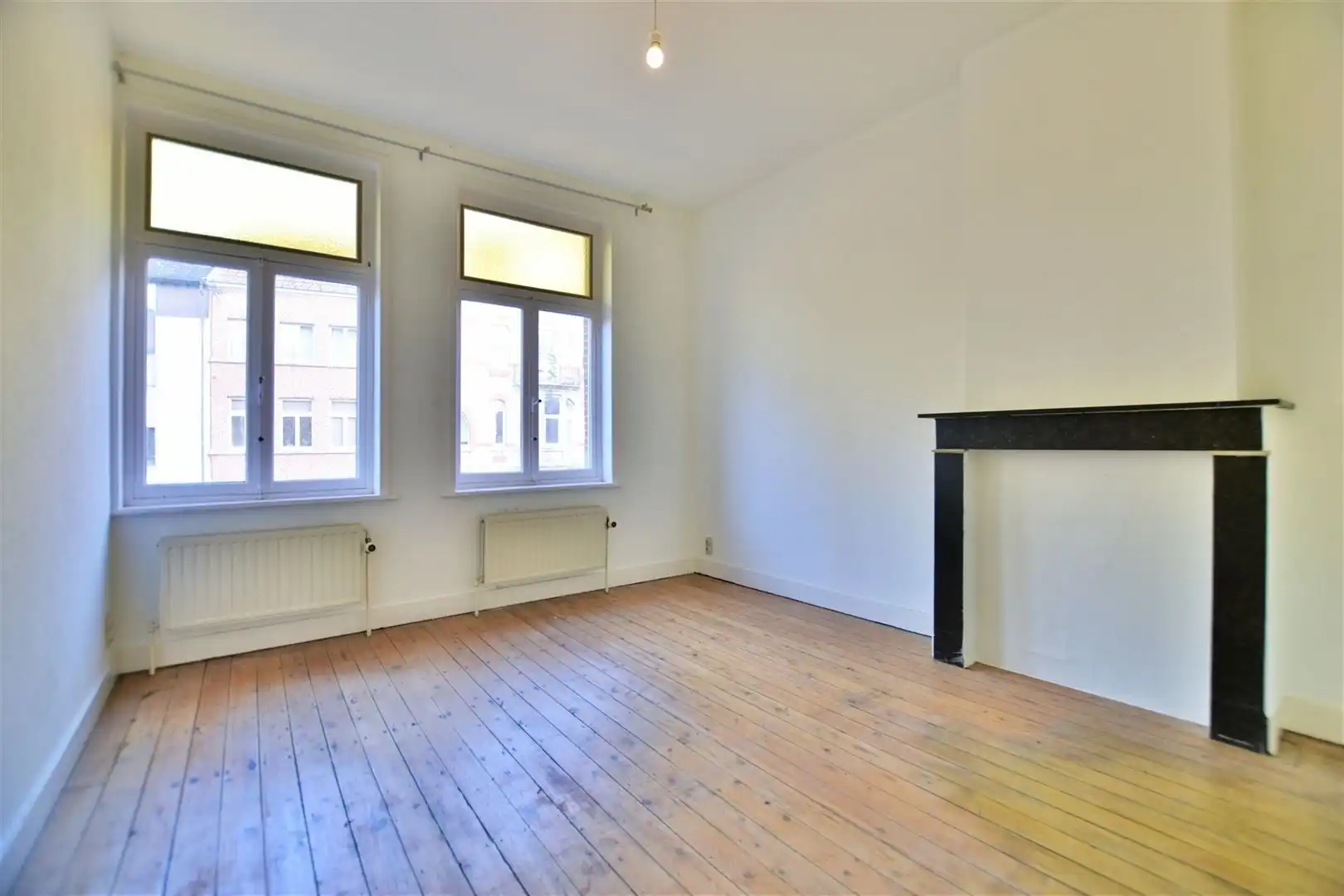 Opbrengsteigendom met 2 entiteiten gelegen in het hartje van centrum Dendermonde  foto 9