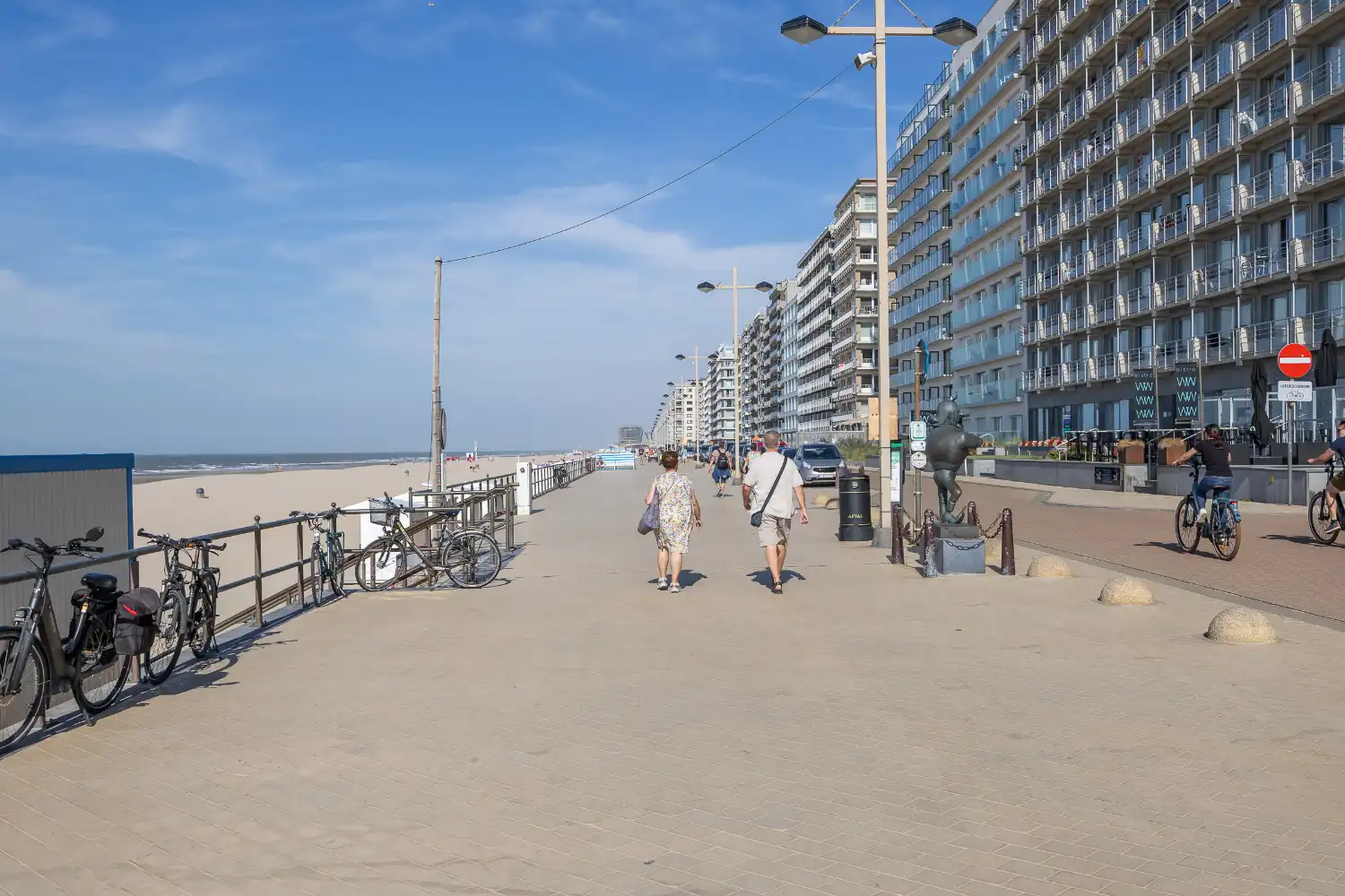 Gezellig studio met terras en frontaal zeezicht in Middelkerke foto 17