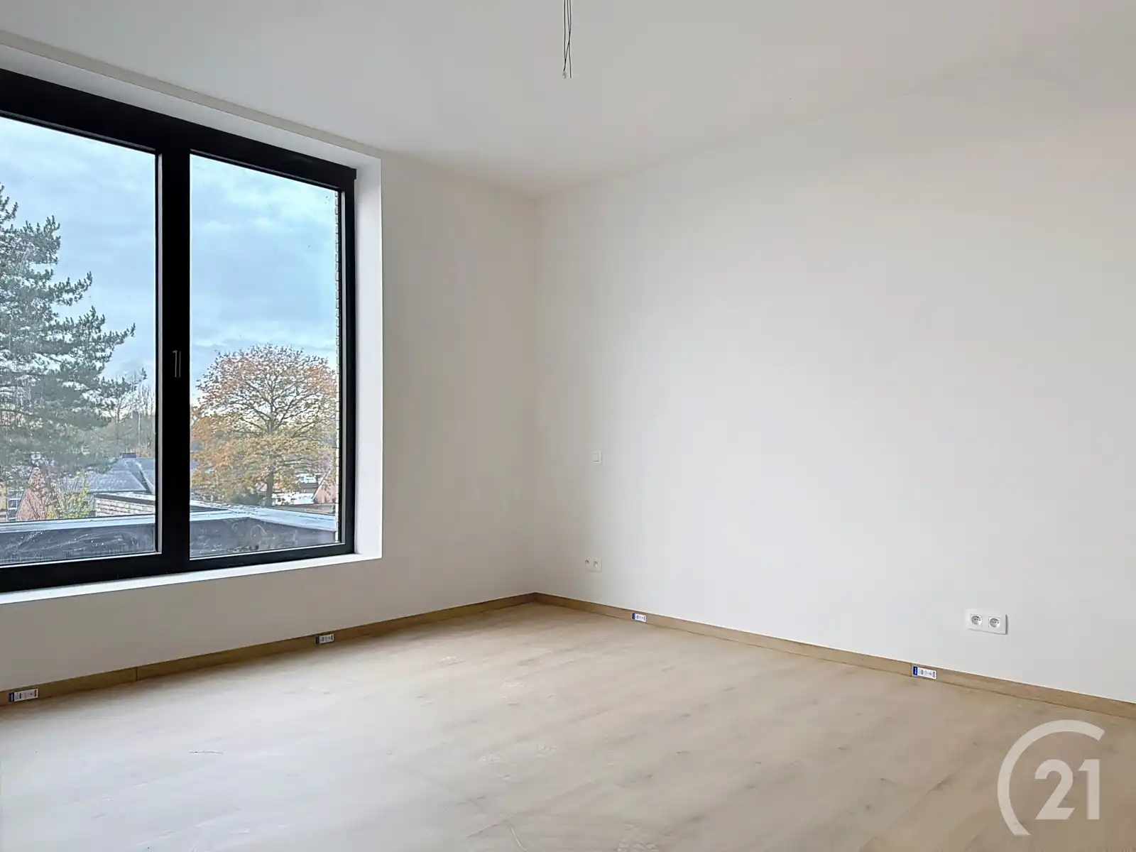 Prachtige nieuwbouwwoning in heel rustige straat te huur! foto 6