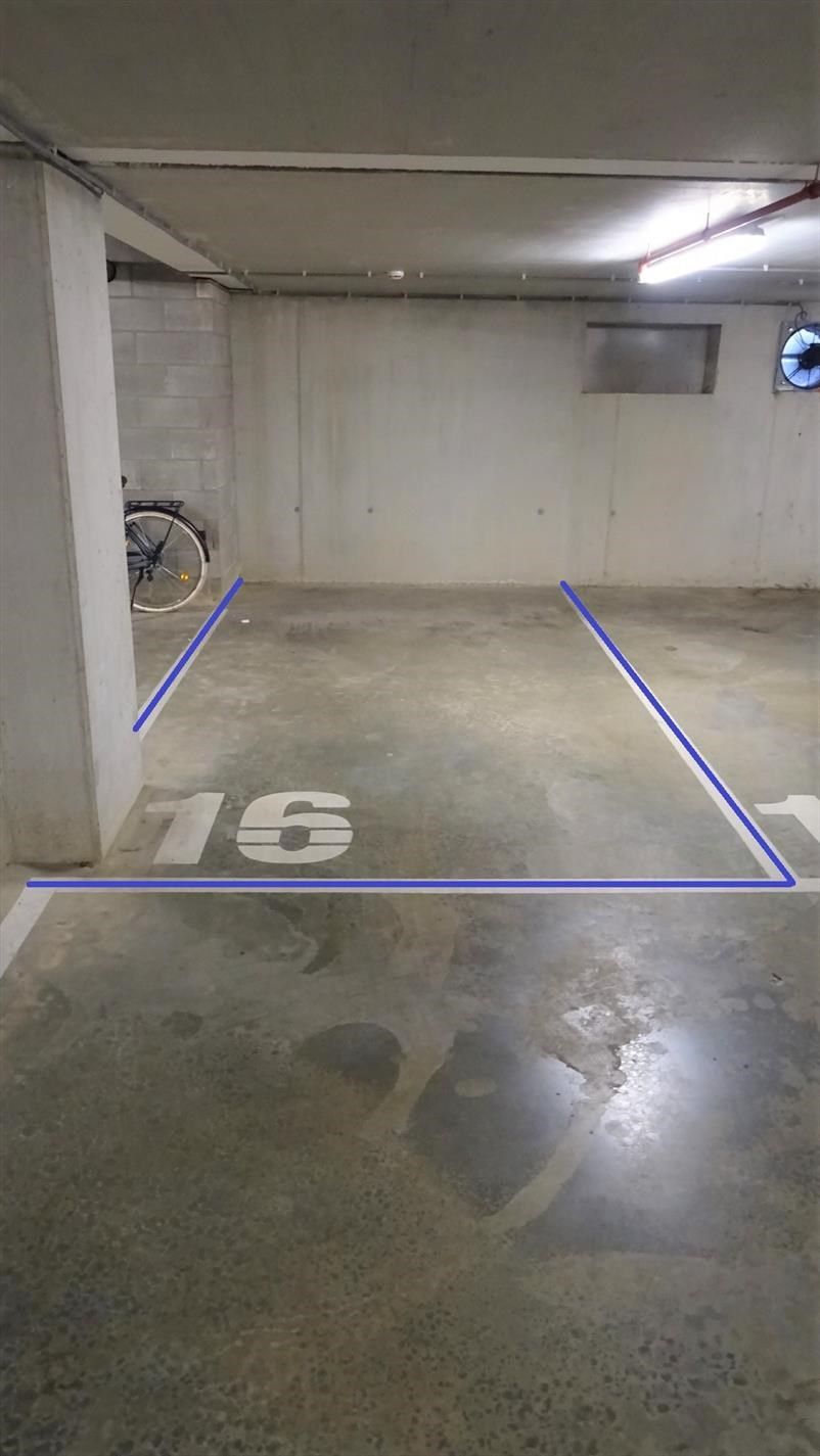 Ruim app. met 2 slpks, terras, parkeerplaats en kelder foto 2