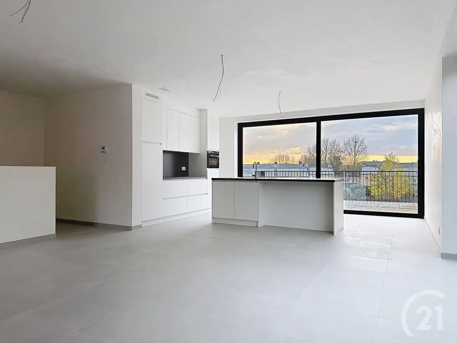 Prachtige nieuwbouwwoning in heel rustige straat te huur! foto 4