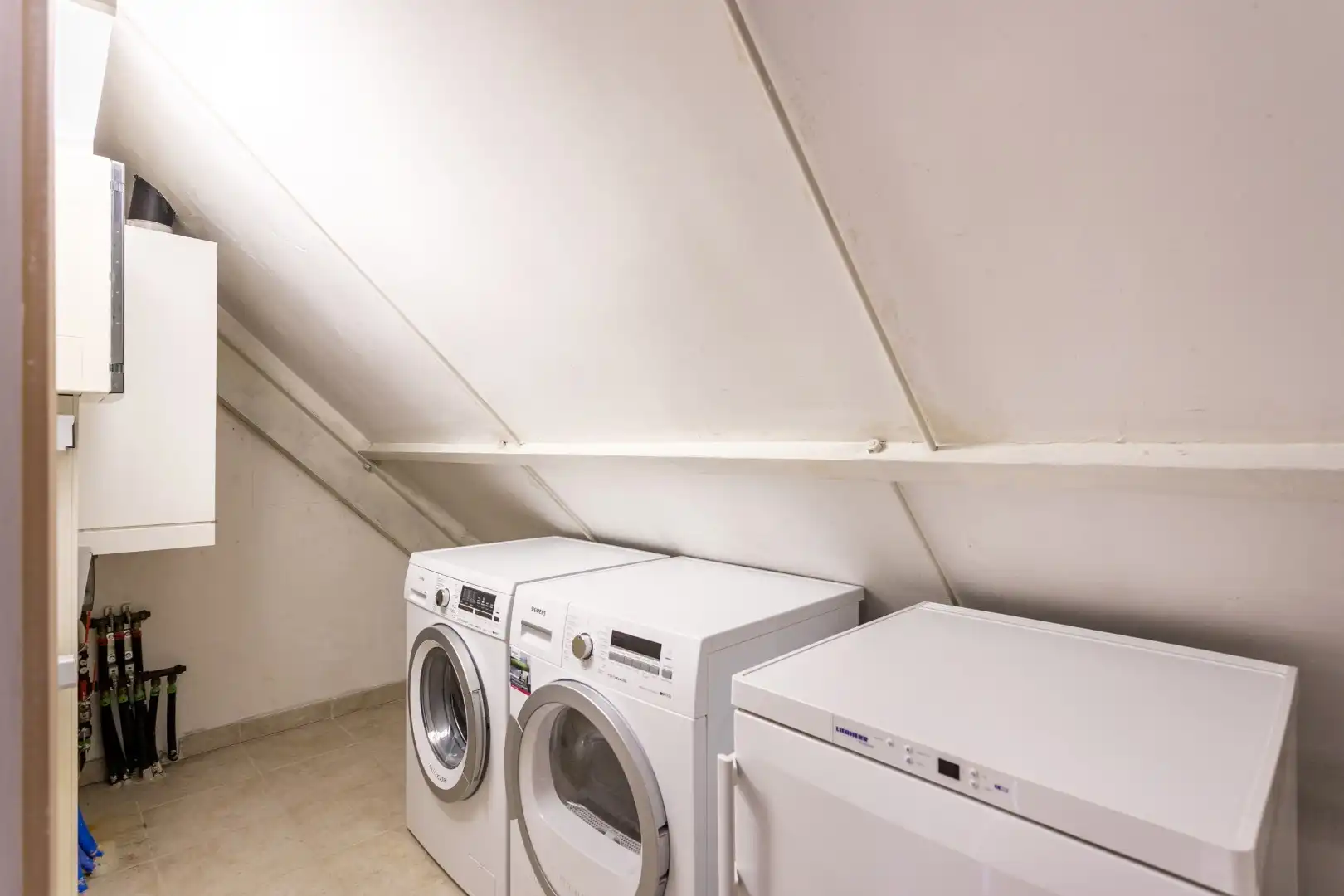 Uniek gelegen 1-slpk-appartement met ruim terras en garage in het Kluisbos foto 7