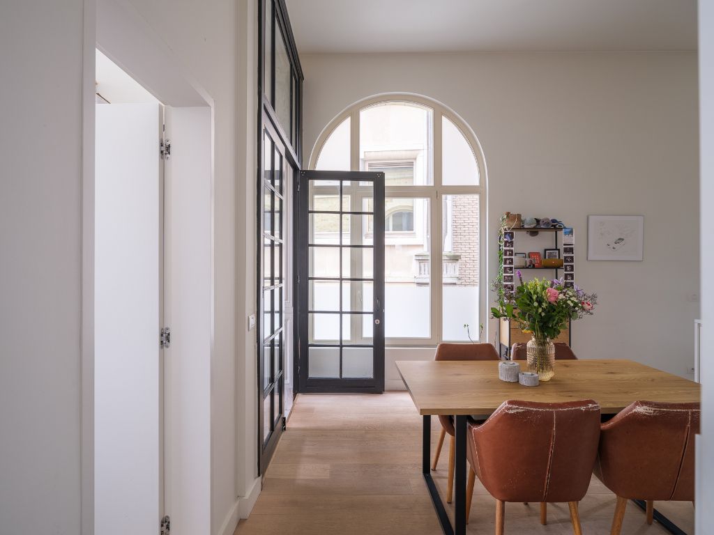Uitzonderlijk duplexappartement, gelegen in een stijlvolle residentie, op slechts enkele meters van de Kouter en de Koestraat in Gent. foto 6