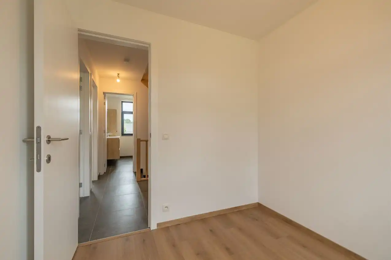 Nieuwbouw met vier slaapkamers, mooie tuin en centrale ligging foto 23