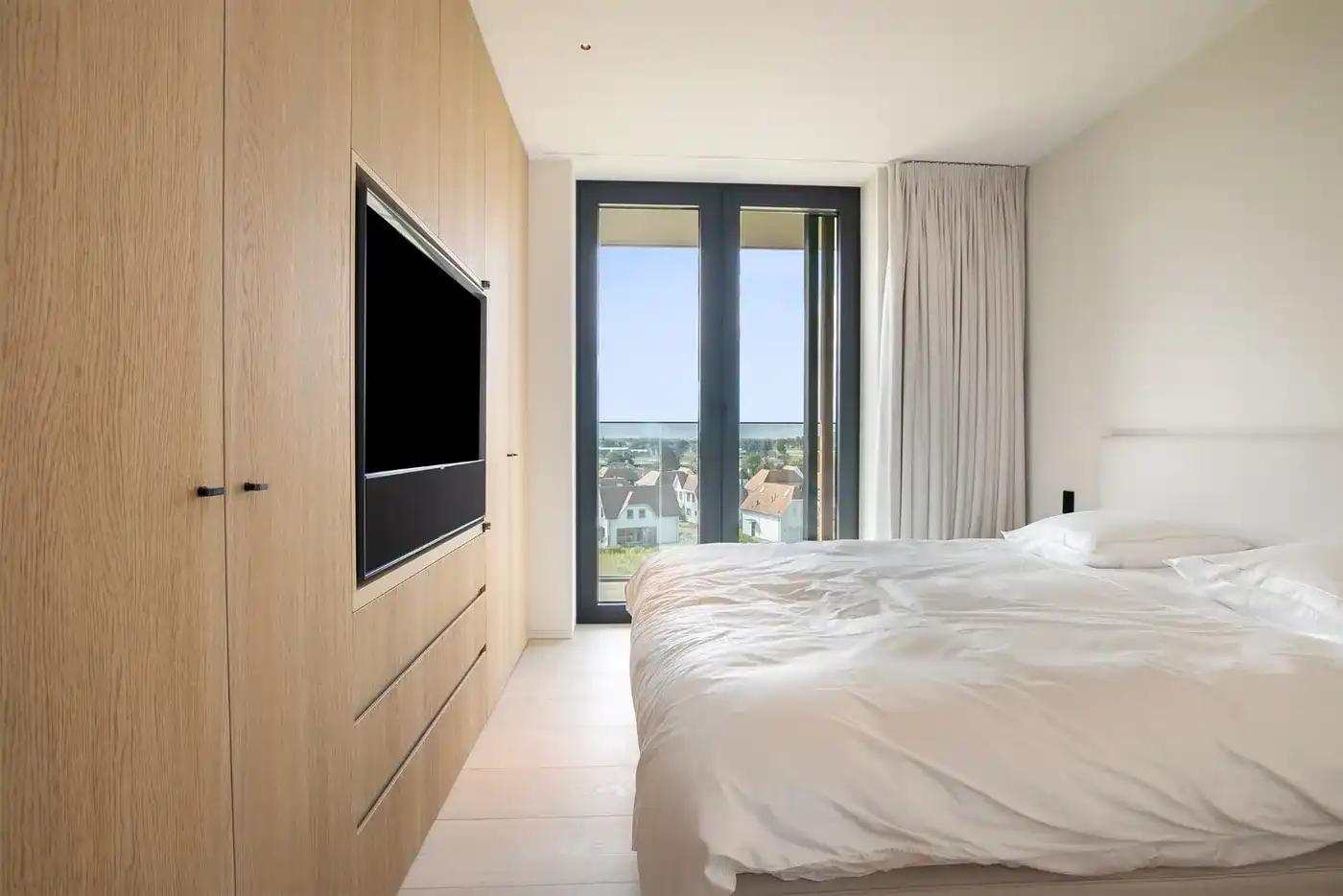 Uiterst smaakvol en top-notch afgewerkt appartement met panoramische zeezichten te Cadzand foto 12