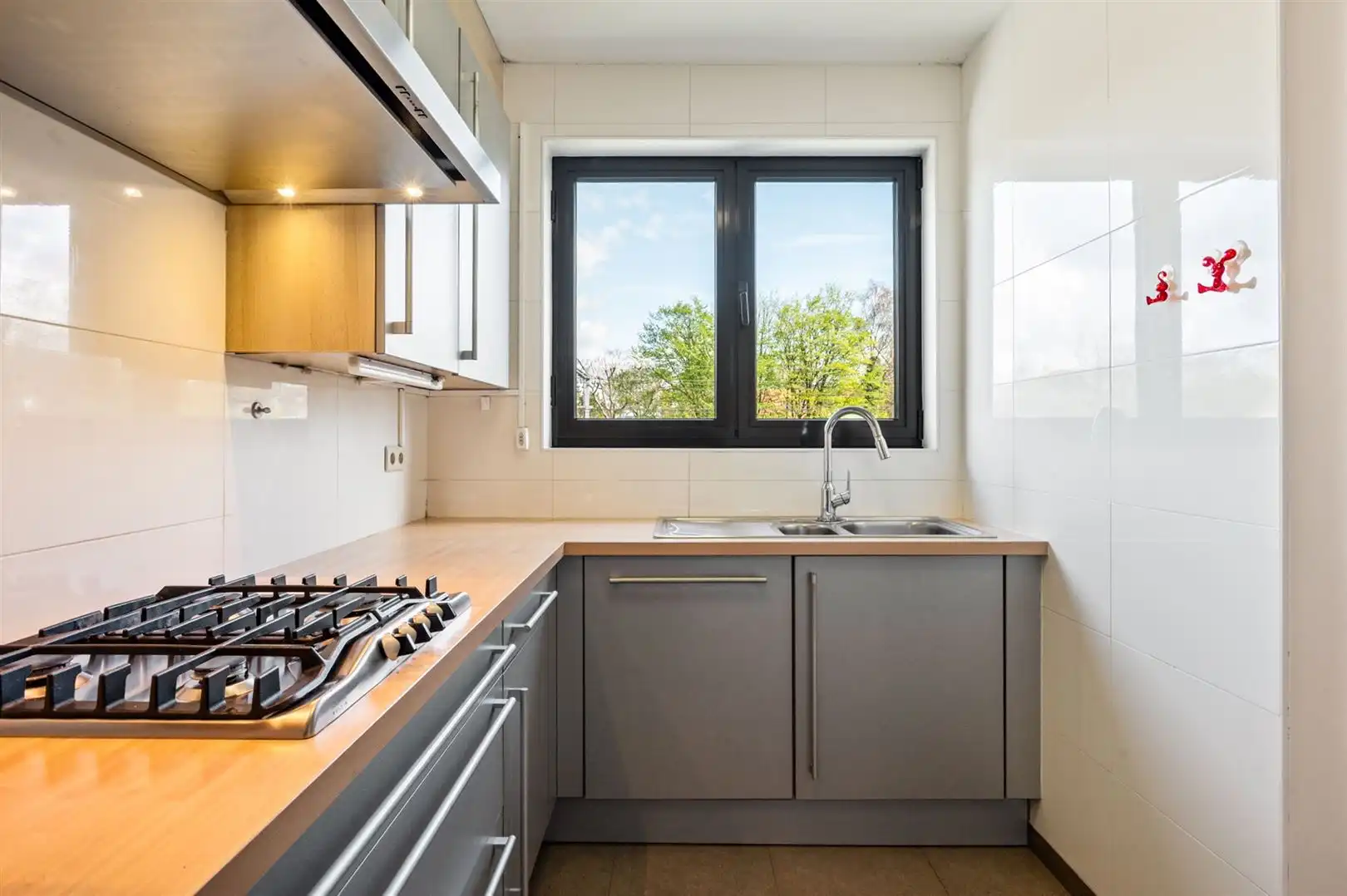 Centraal gelegen bel-étagewoning nabij station. foto 10