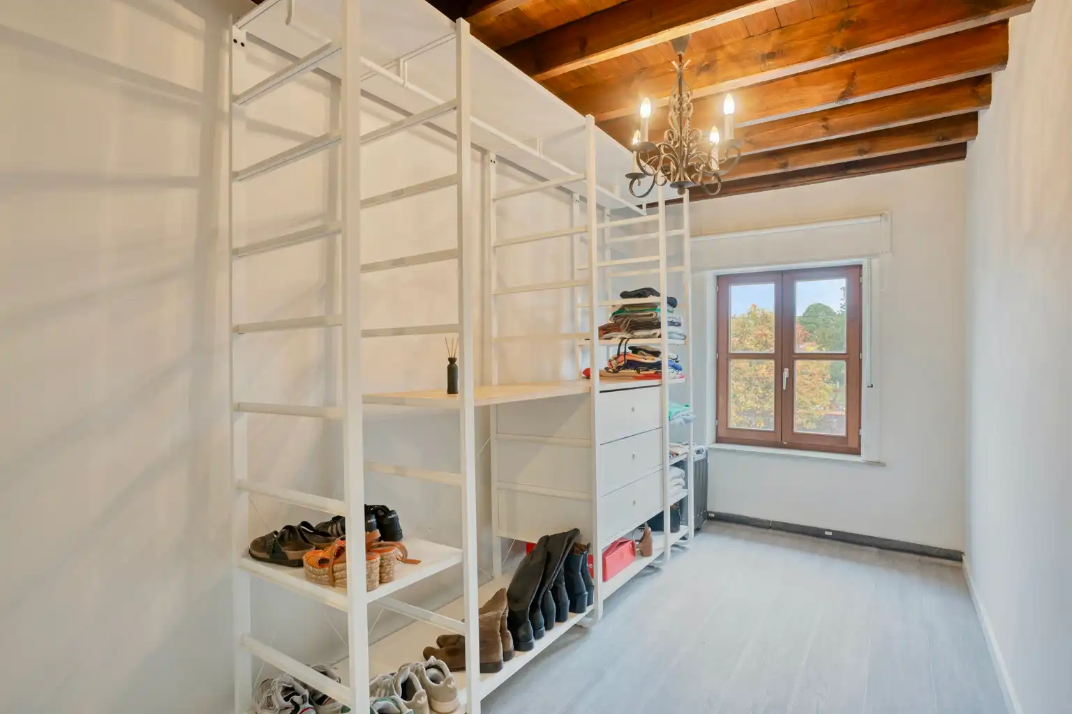  KARAKTERVOLLE DUBBELWOONST IN EEN DOODLOPENDE STRAAT  foto 18