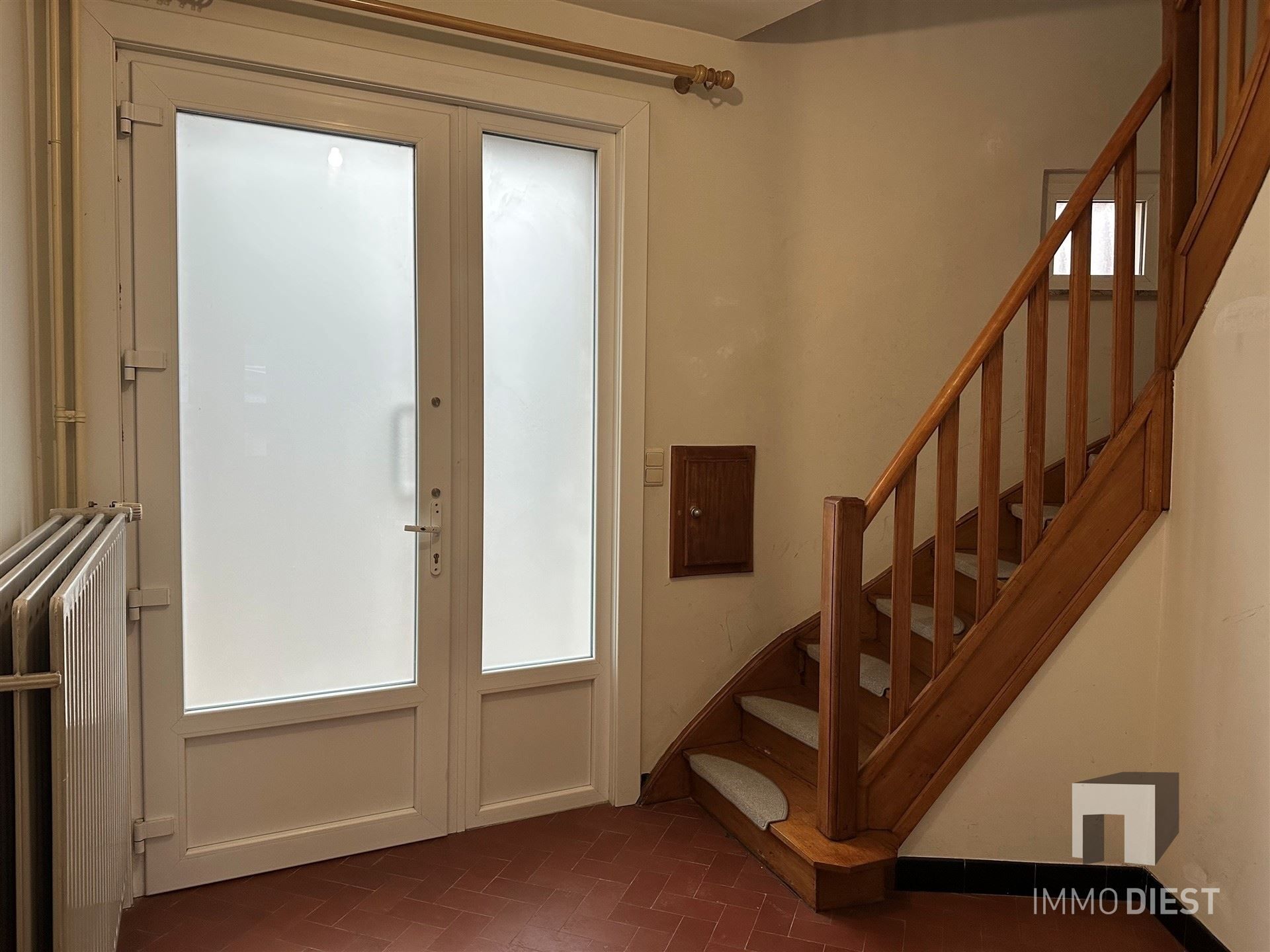Op te frissen stadswoning met 3 ruime slaapkamers, bureau of dressing foto 12