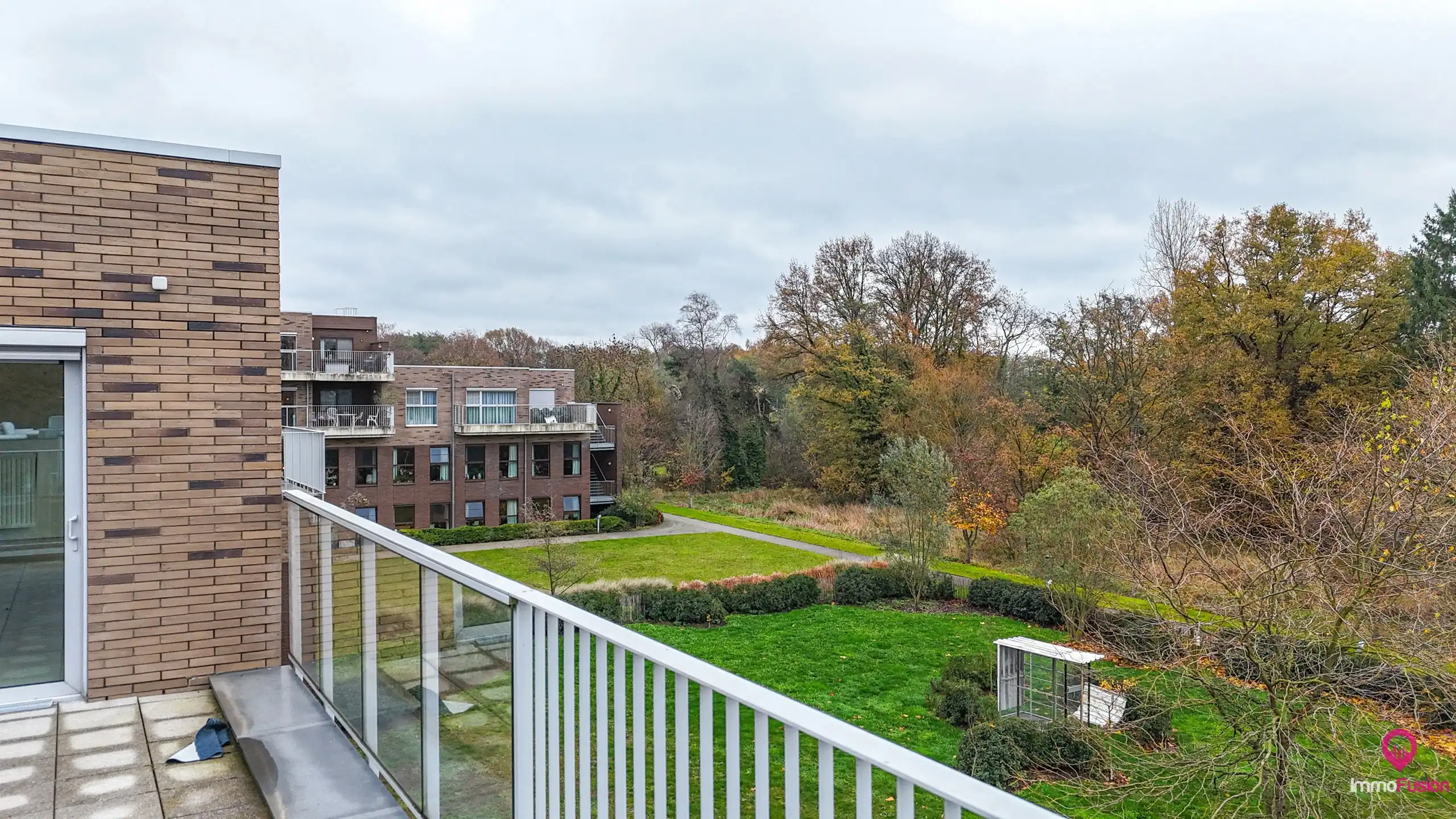 Stijlvol serviceflat met comfort, rust en zekerheid! foto 41