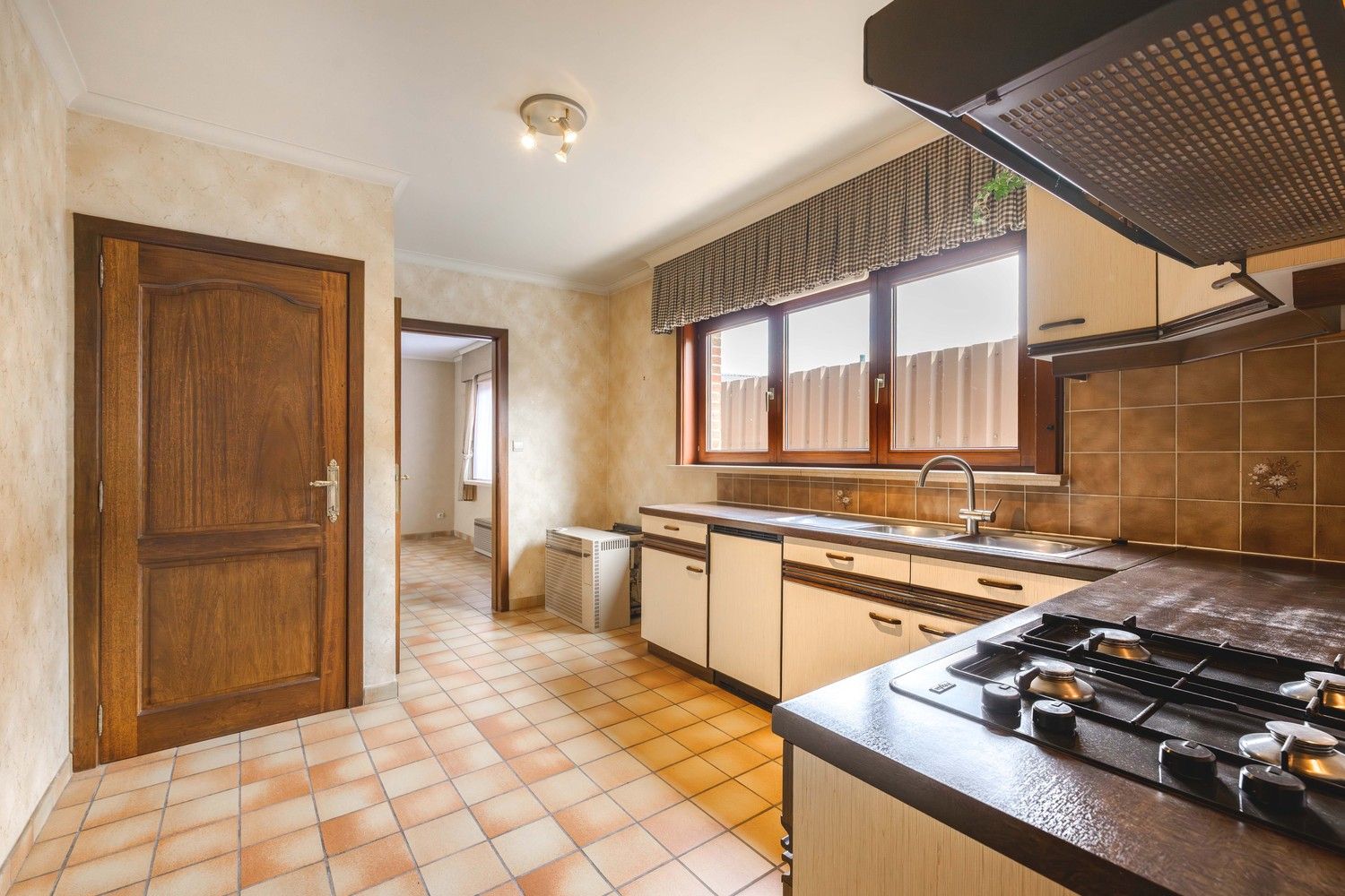 Halfopen woning te Meulebeke. foto 8