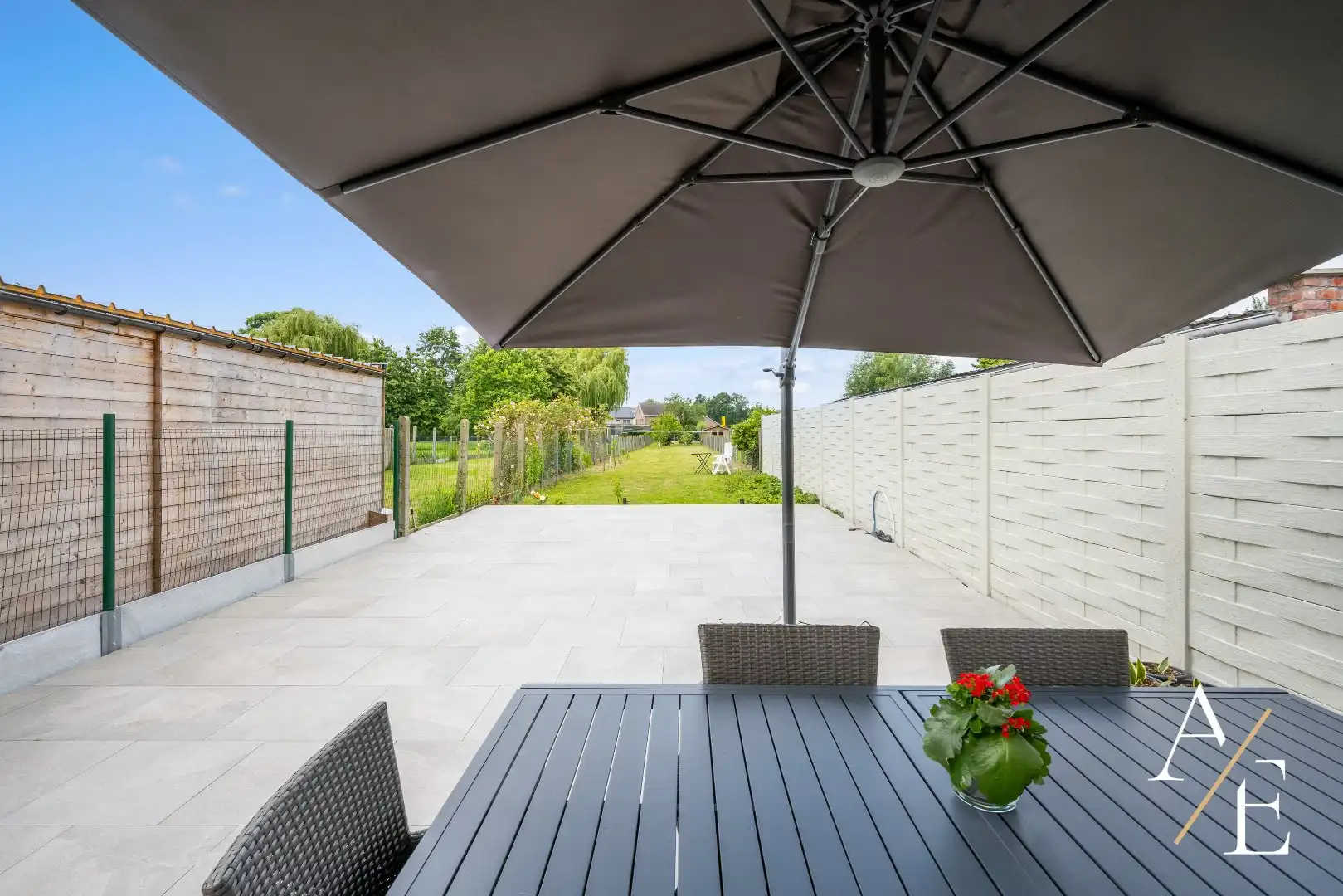 WICHELEN - Instapklare woning met 4 slpk, tuin en garagebox! foto 9