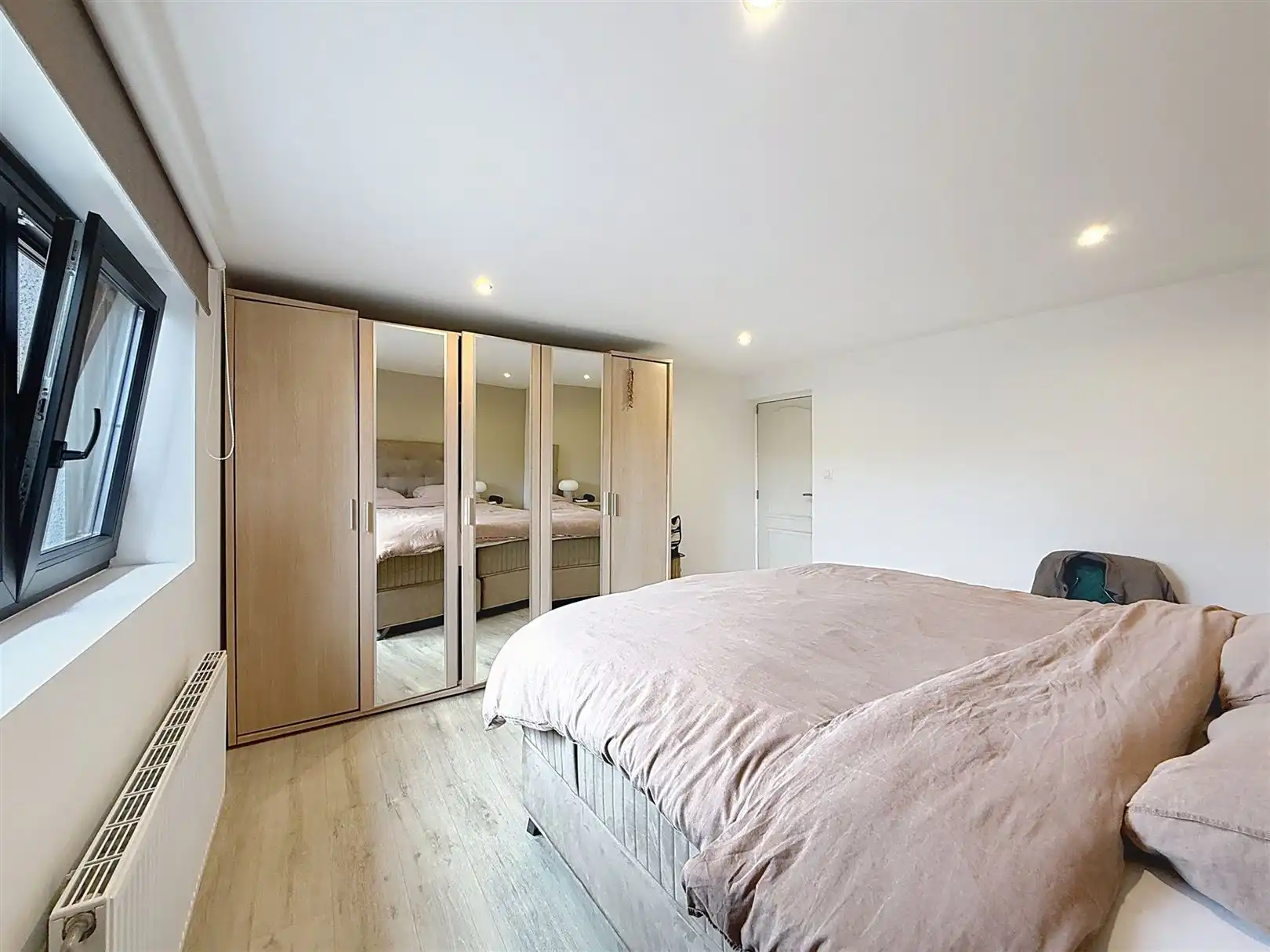 Gerenoveerde HOB met tuin, 2 slpks, 2a 93ca foto 36