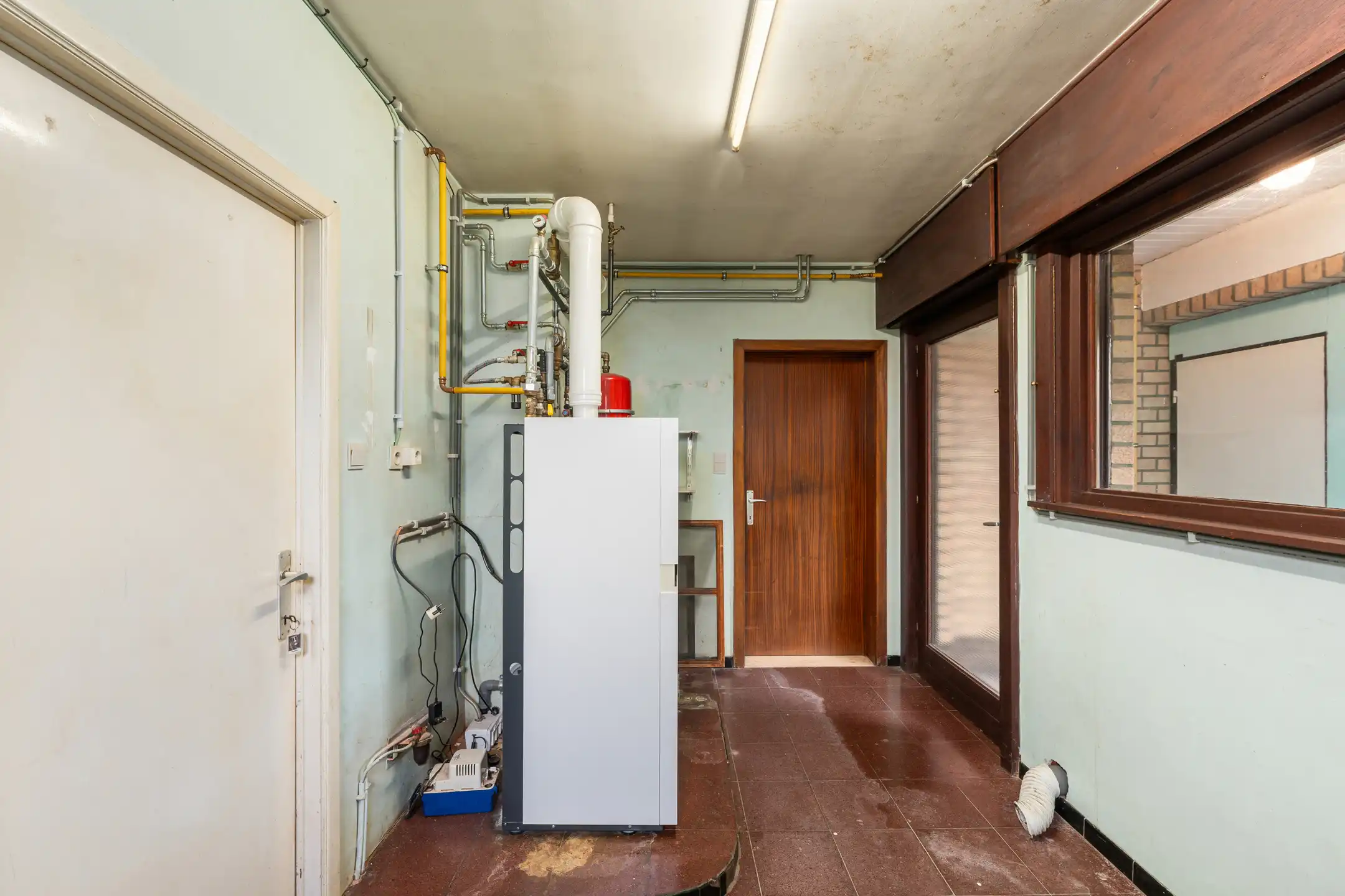 Ruime renovatiewoning met tuin in Dudzele foto 12