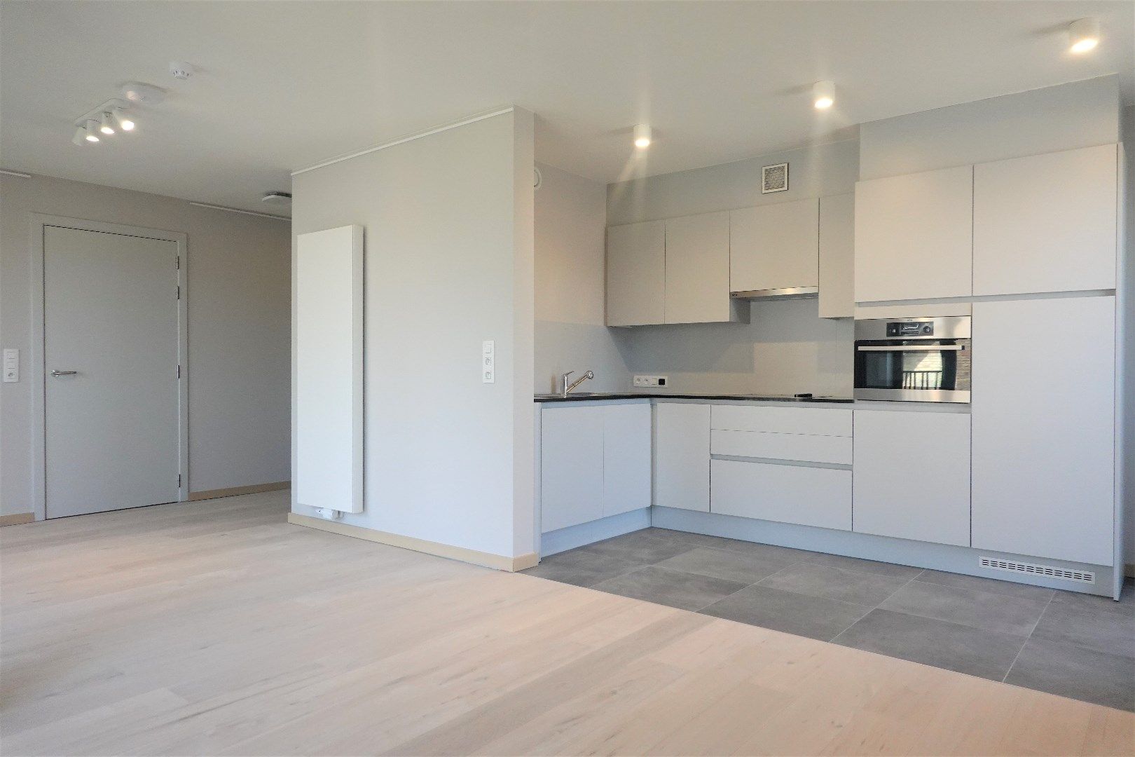 Uitzonderlijk luxueuze service flat te Varsenare foto 7