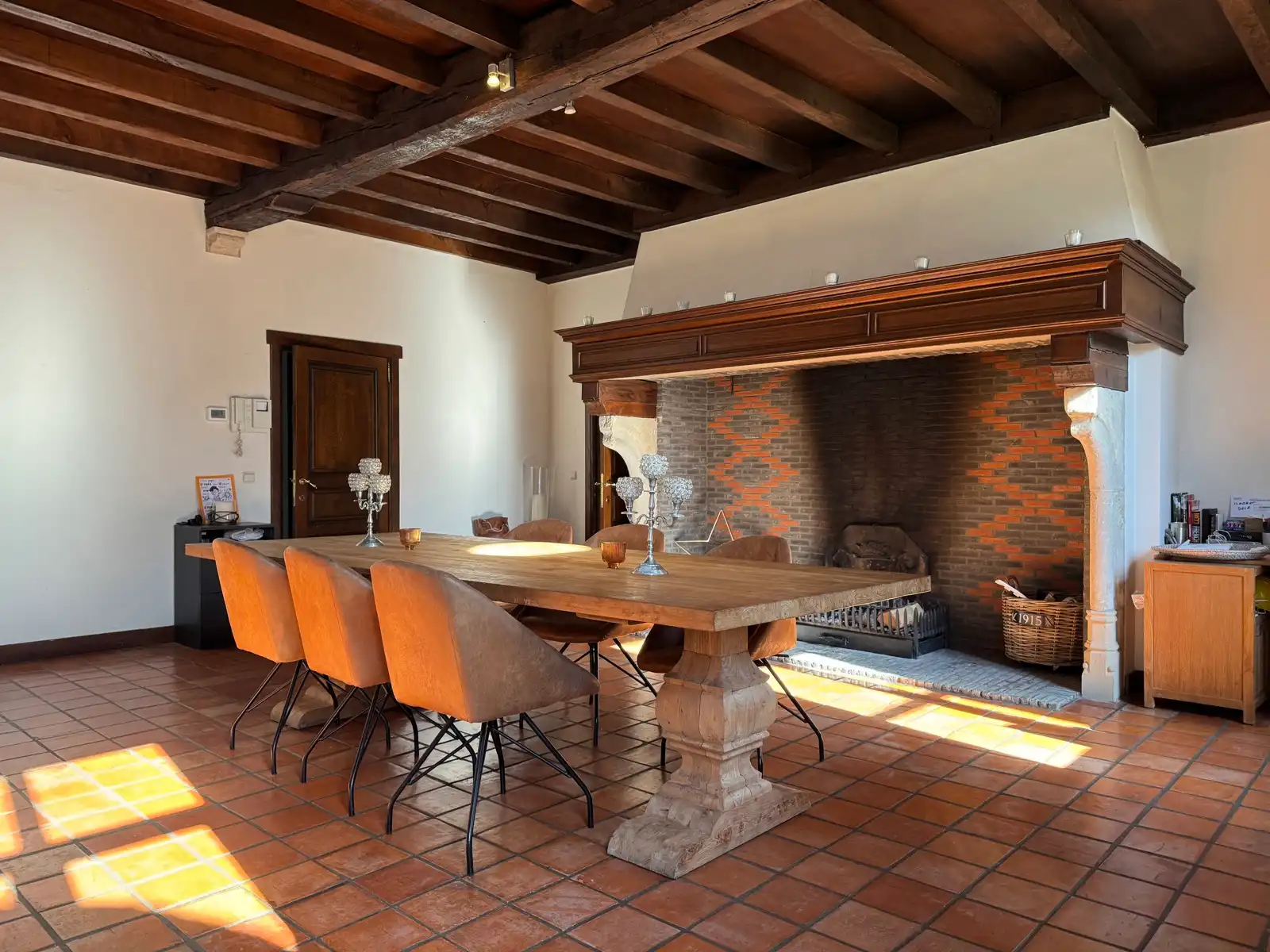 Unieke 4 slpkr villa in privatief domein in Edegem. foto 4