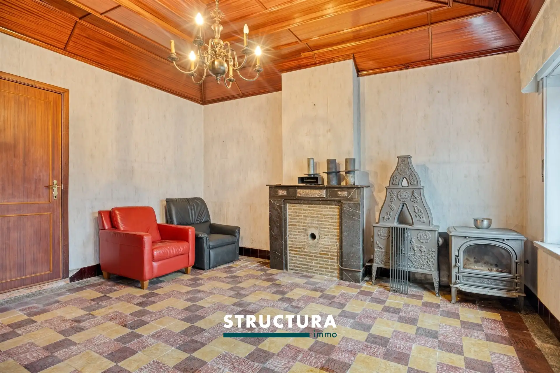 Te renoveren woning met prachtige tuin foto 3