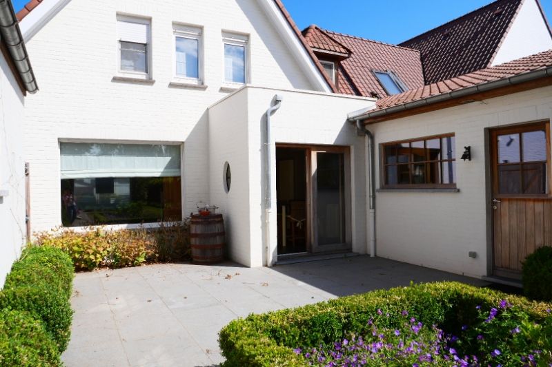 Uiterst charmante woning te huur in het centrum van Waregem foto 15