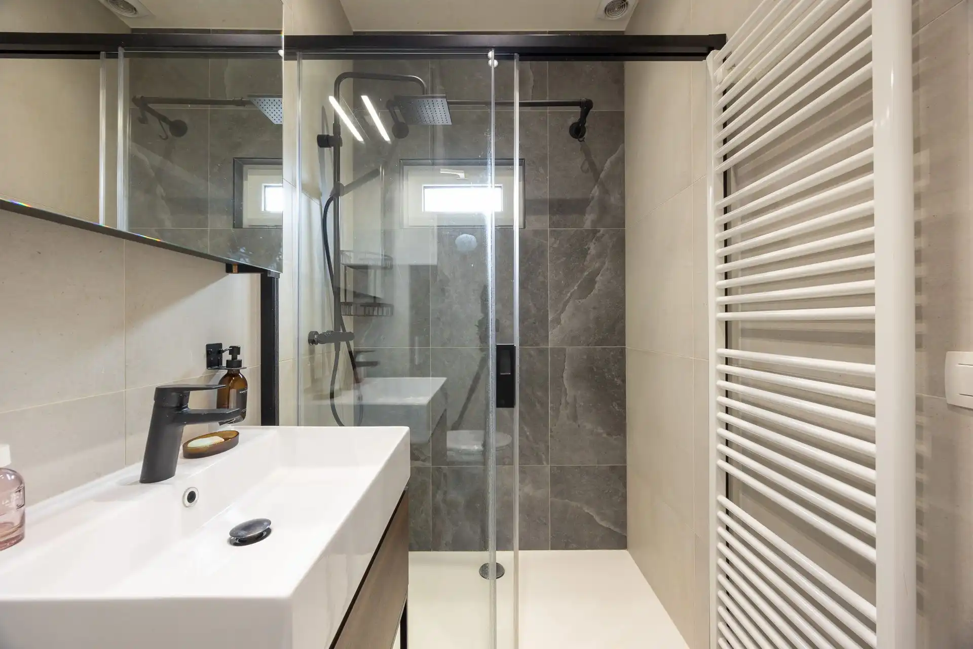 Instapklare duplexwoning met 2 slaapkamers in Oud‑Berchem foto 15