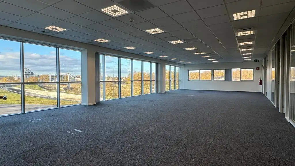 Standalone kantoorgebouw te huur langs R4 in Merelbeke-Melle foto 20