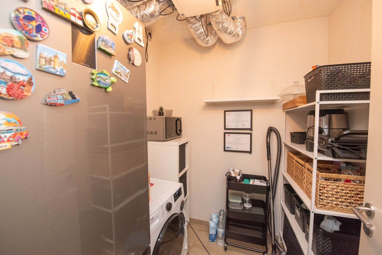 Prachtig gelijkvloers appartement  TE HUUR vlakbij park Baron Casier. foto 6