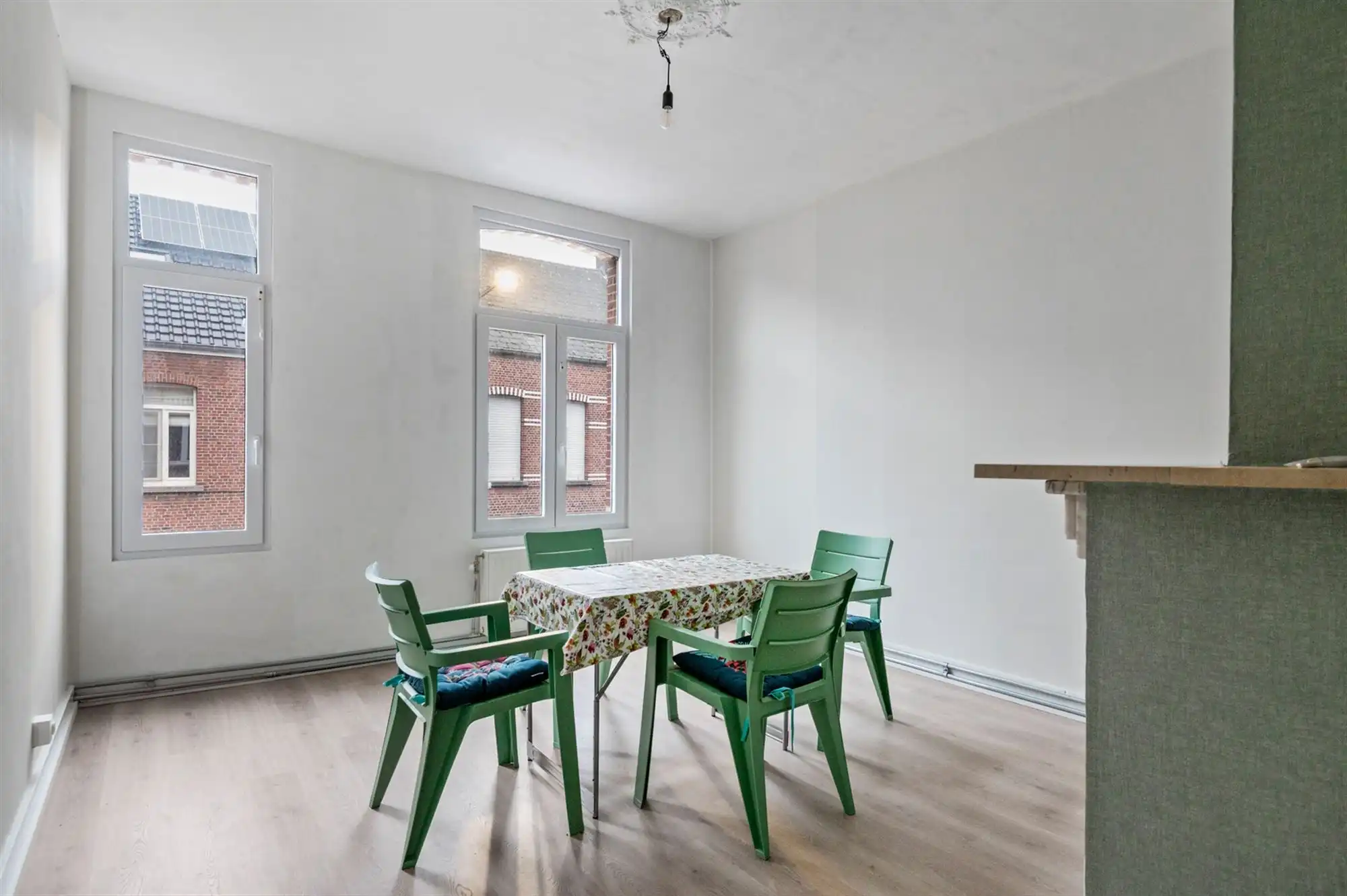 Gemoderniseerde woning met 4 slpks te Putte foto 8