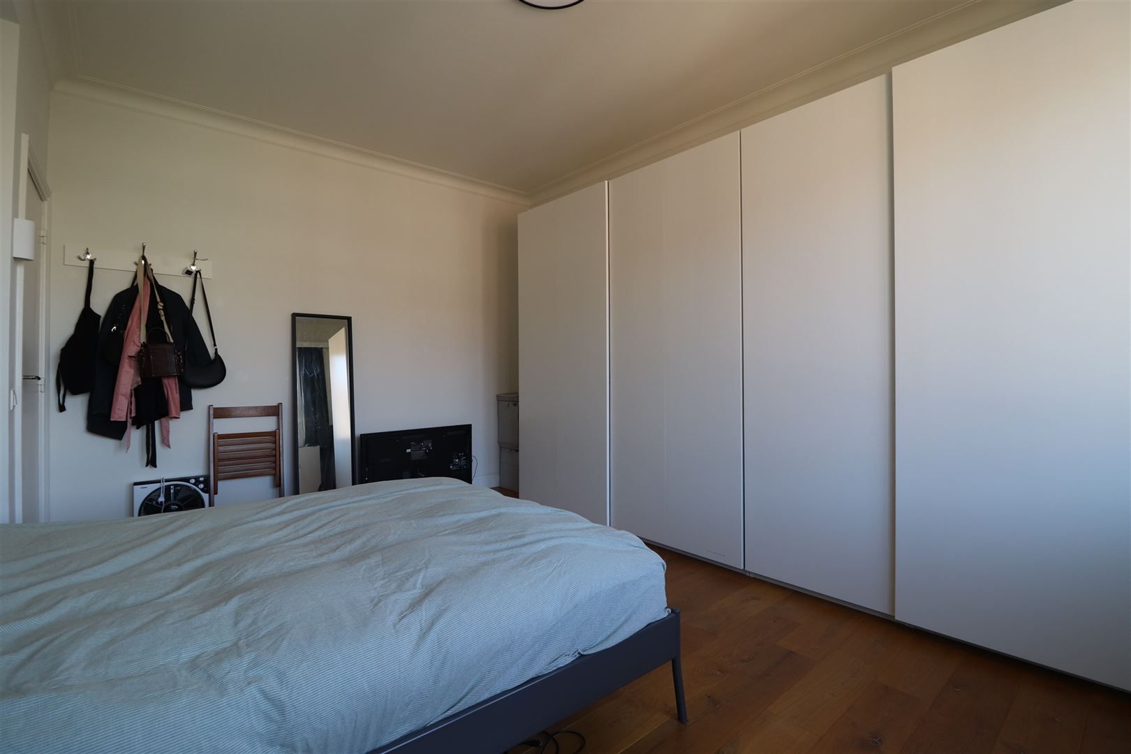Zonnig tweeslaapkamer-appartement in de Expowijk foto 11