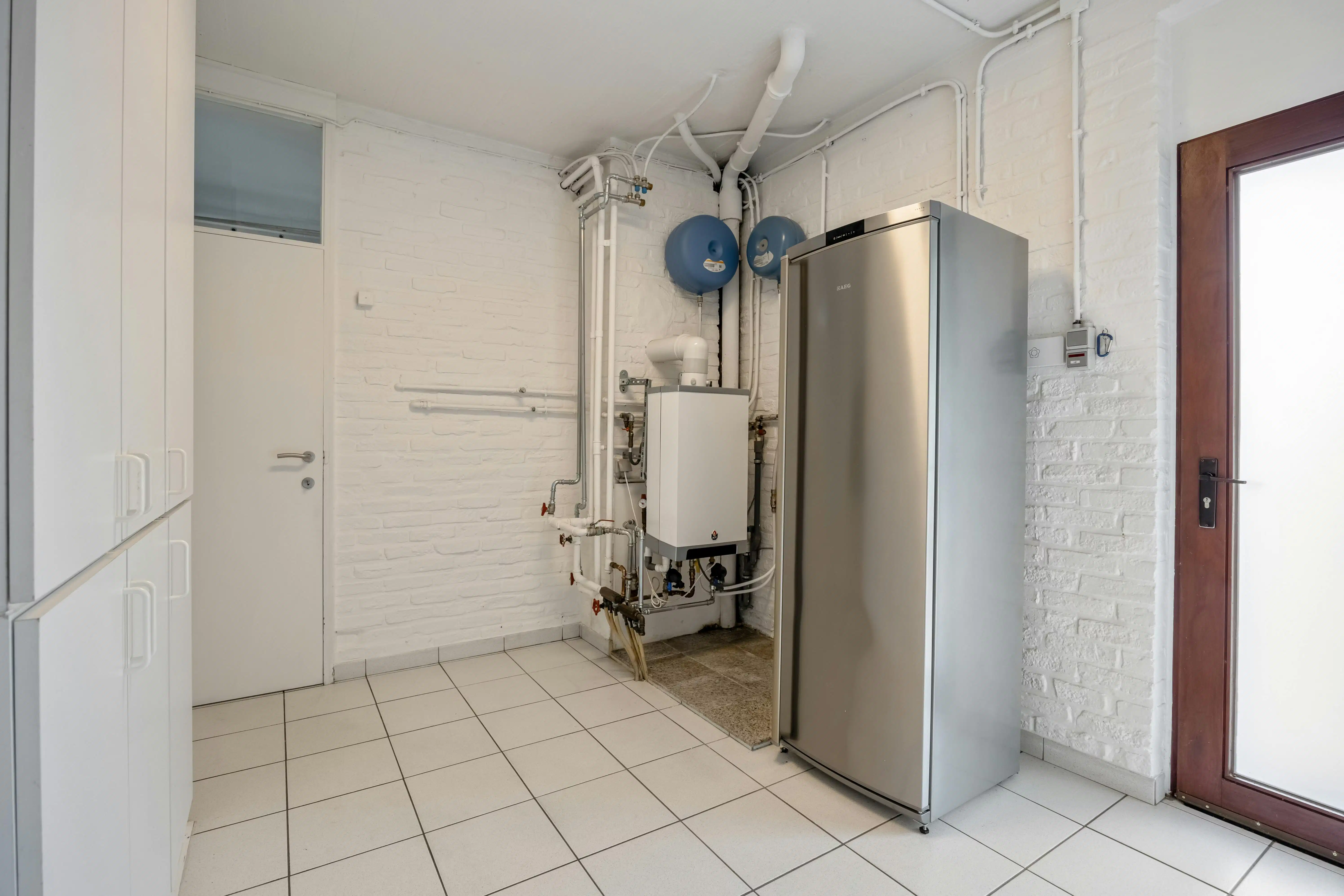 Uitzonderlijke villa met praktijk op toplocatie in Hasselt foto 37