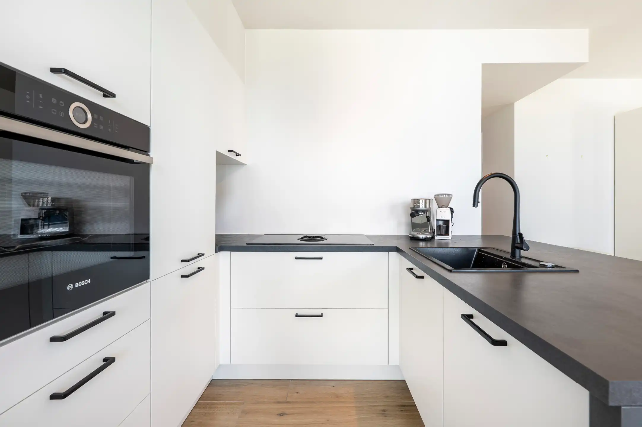 ANTWERPEN - panoramisch zicht op de jachthaven met 3 kamers foto 4