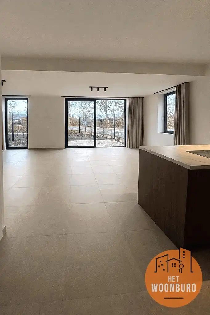 Nieuwbouw appartement 2 slpks met terras en tuintje foto 4