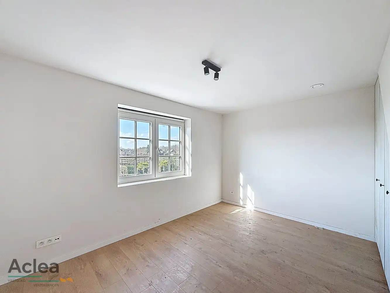 Ruime nieuwbouw woning in landelijke stijl met 4 slaapkamers foto 13