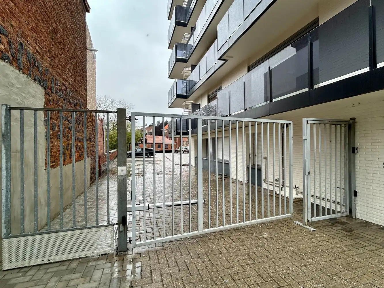 Op te frissen 1-slaapkamerappartement met autostaanplaats en kelder foto 12