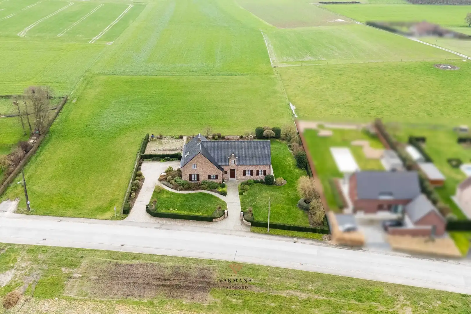 Elegante villa op 5000 m² op een gegeerde locatie foto 28