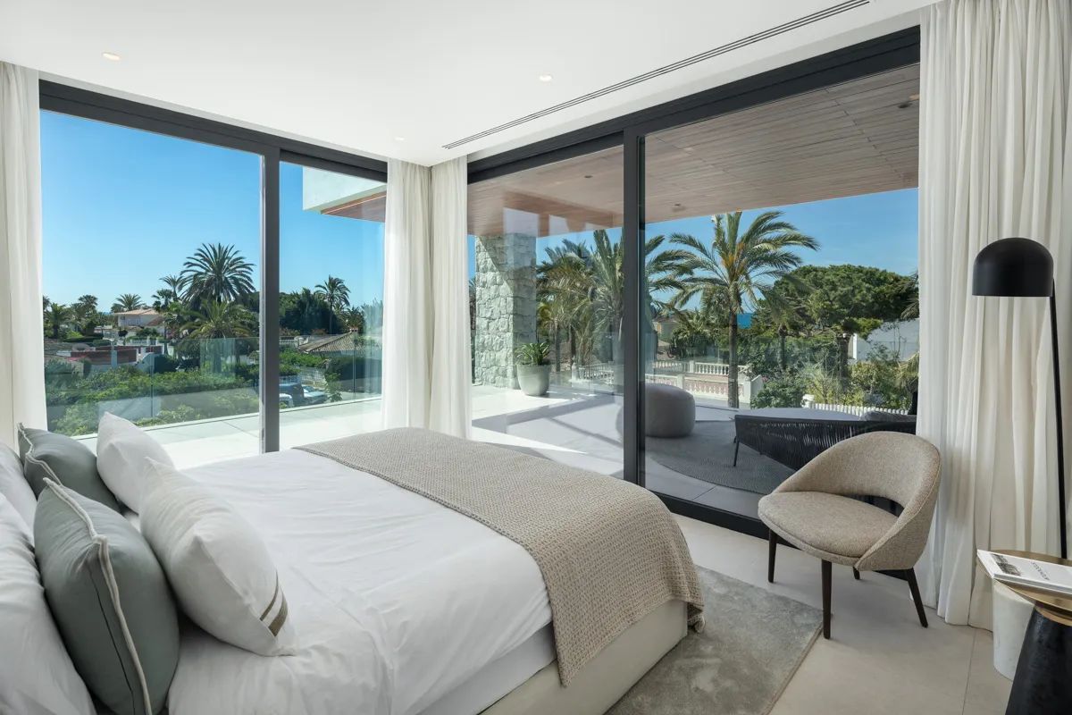 Stijlvolle villa in Marbella Oost – jouw ultieme woning aan de Costa del Sol foto 10