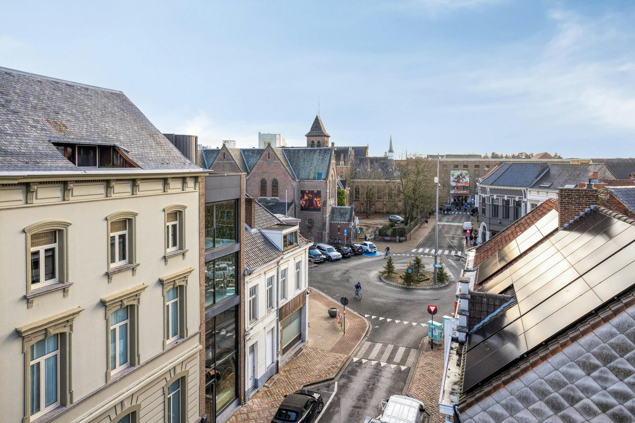 Instapklaar en energiezuinig appartement in centrum Roeselare foto 6