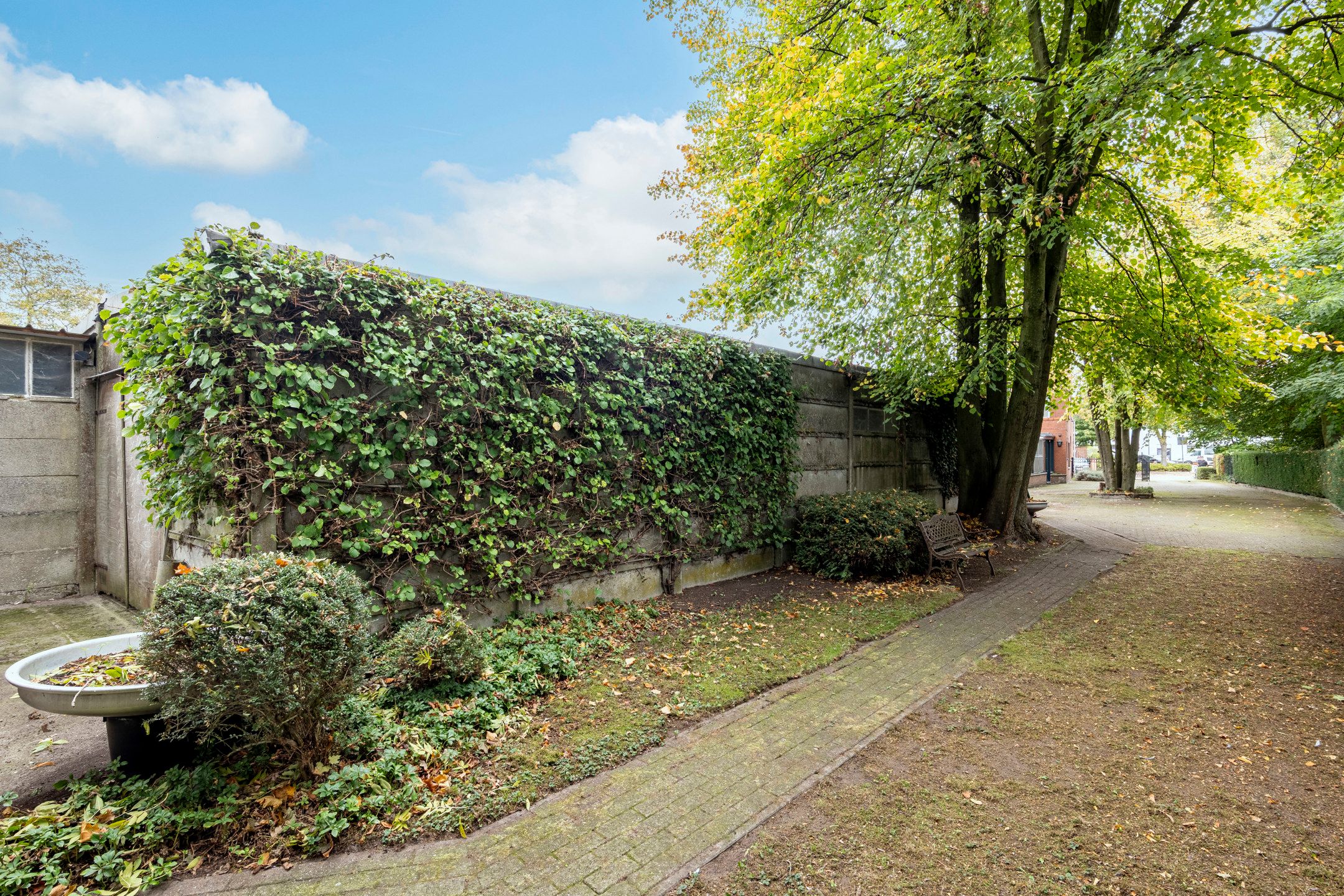 Ruime woning met grote opslagplaats in Beerse foto 30