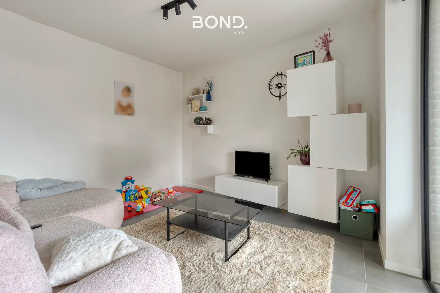 Instapklaar 2-slaapkamer appartement foto 11