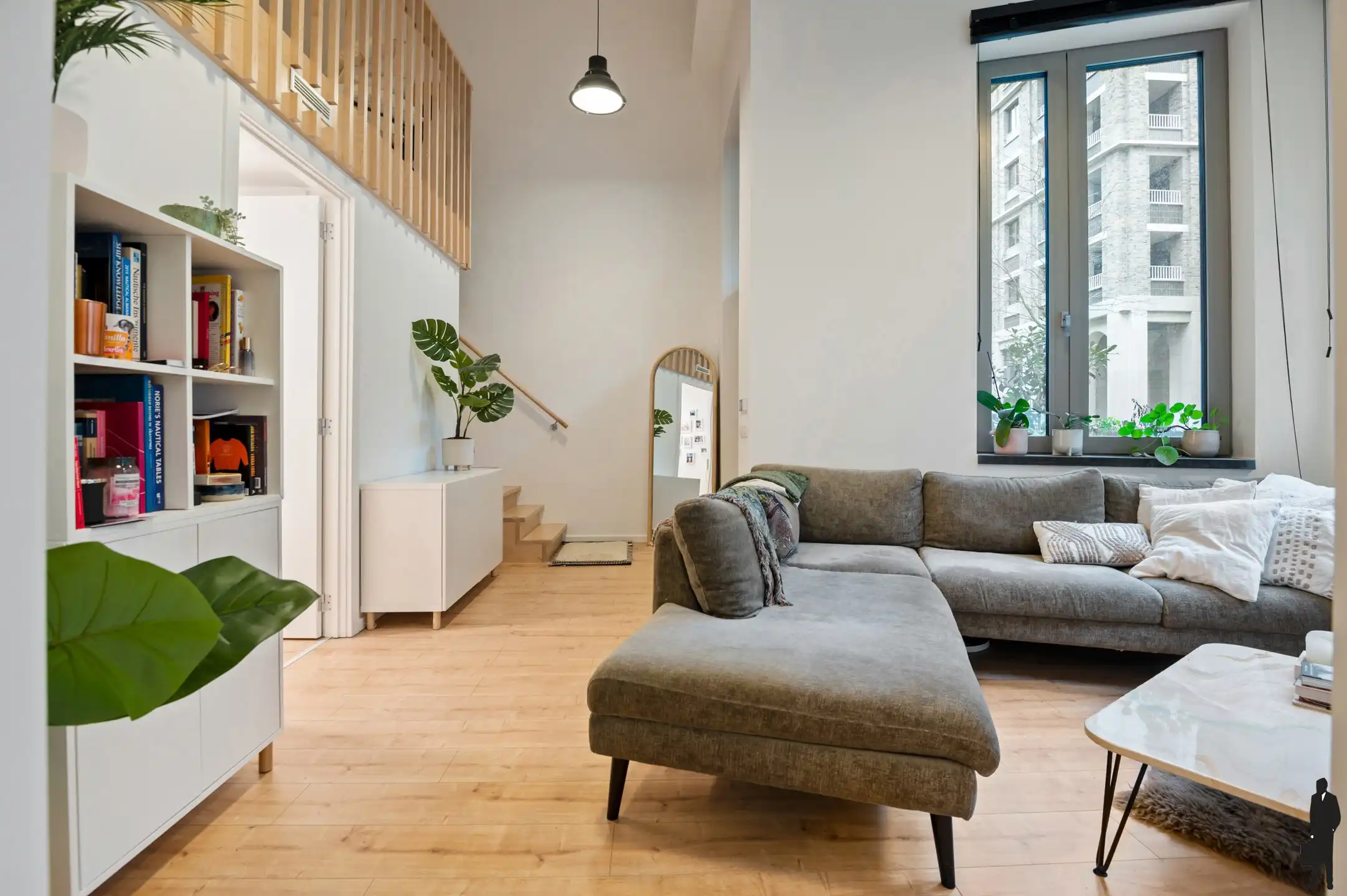 Modern appartement in de gegeerde New York Residence op het bruisende Eilandje! foto {{pictureIndex}}